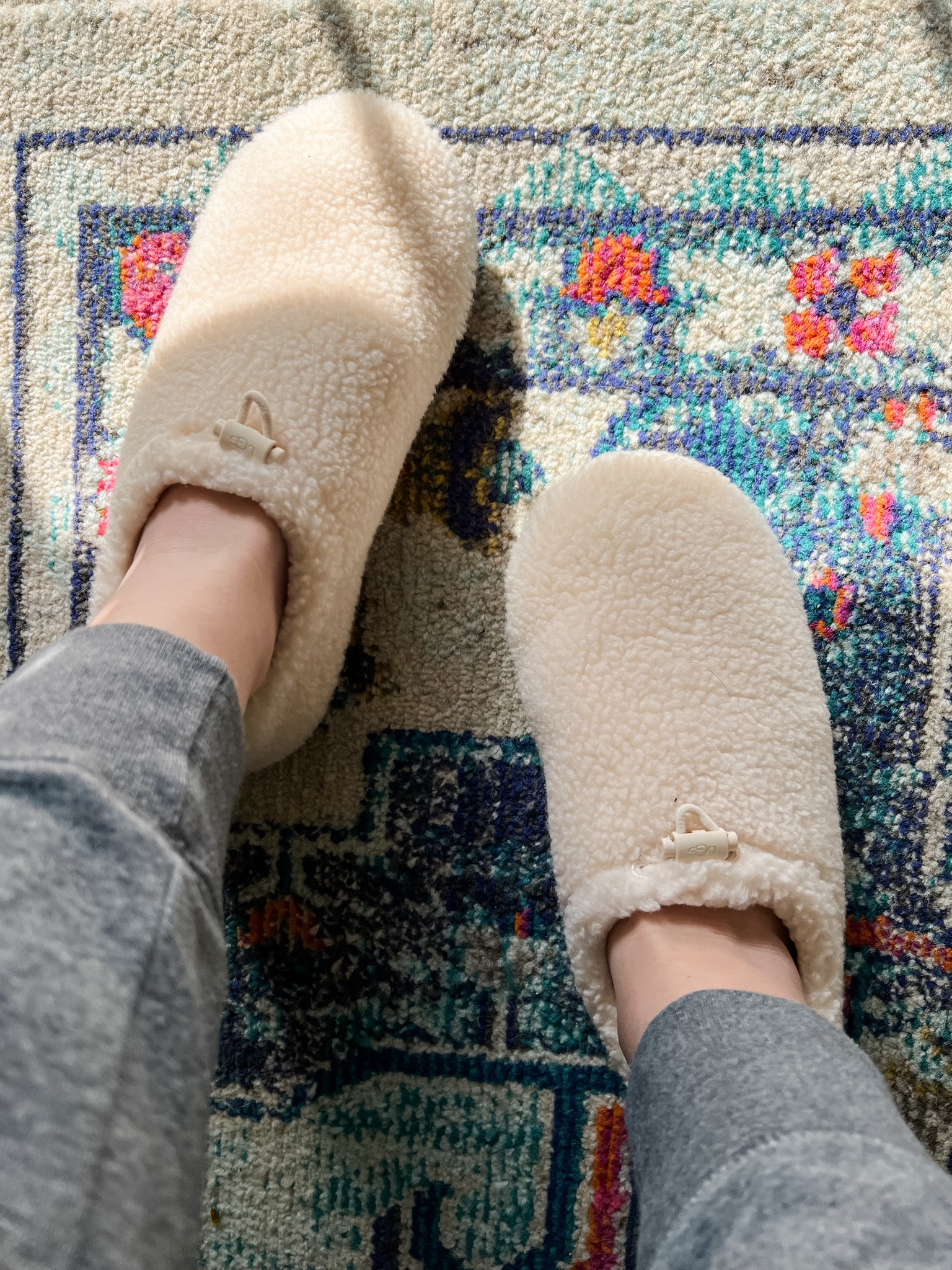 House shoes, Ugg house shoes, Ugg shoes

#LTKfindsunder100 #LTKstyletip #LTKsalealert