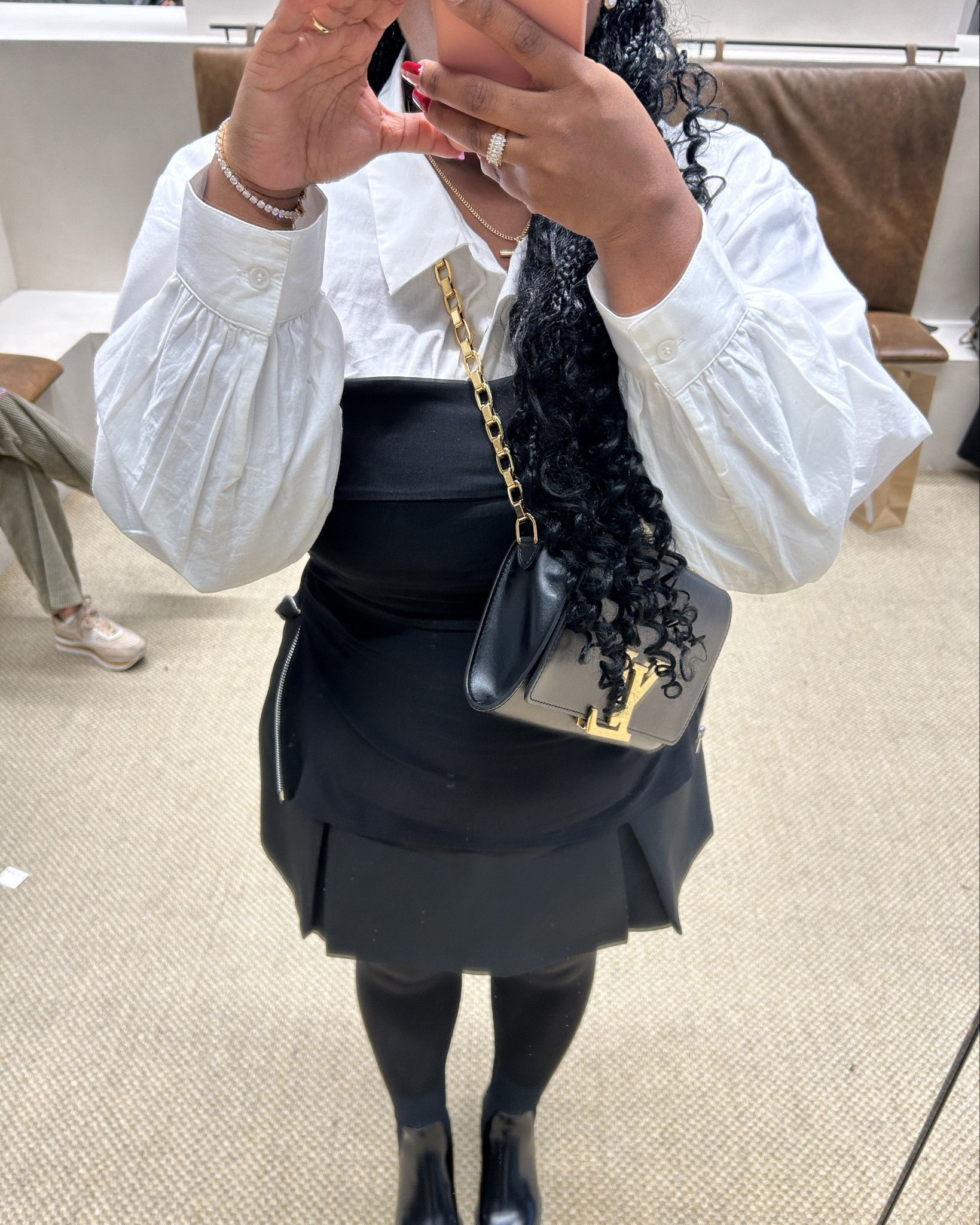 Paris Outfit 💙🤍♥️

#LTKtravel #LTKeurope #LTKmidsize