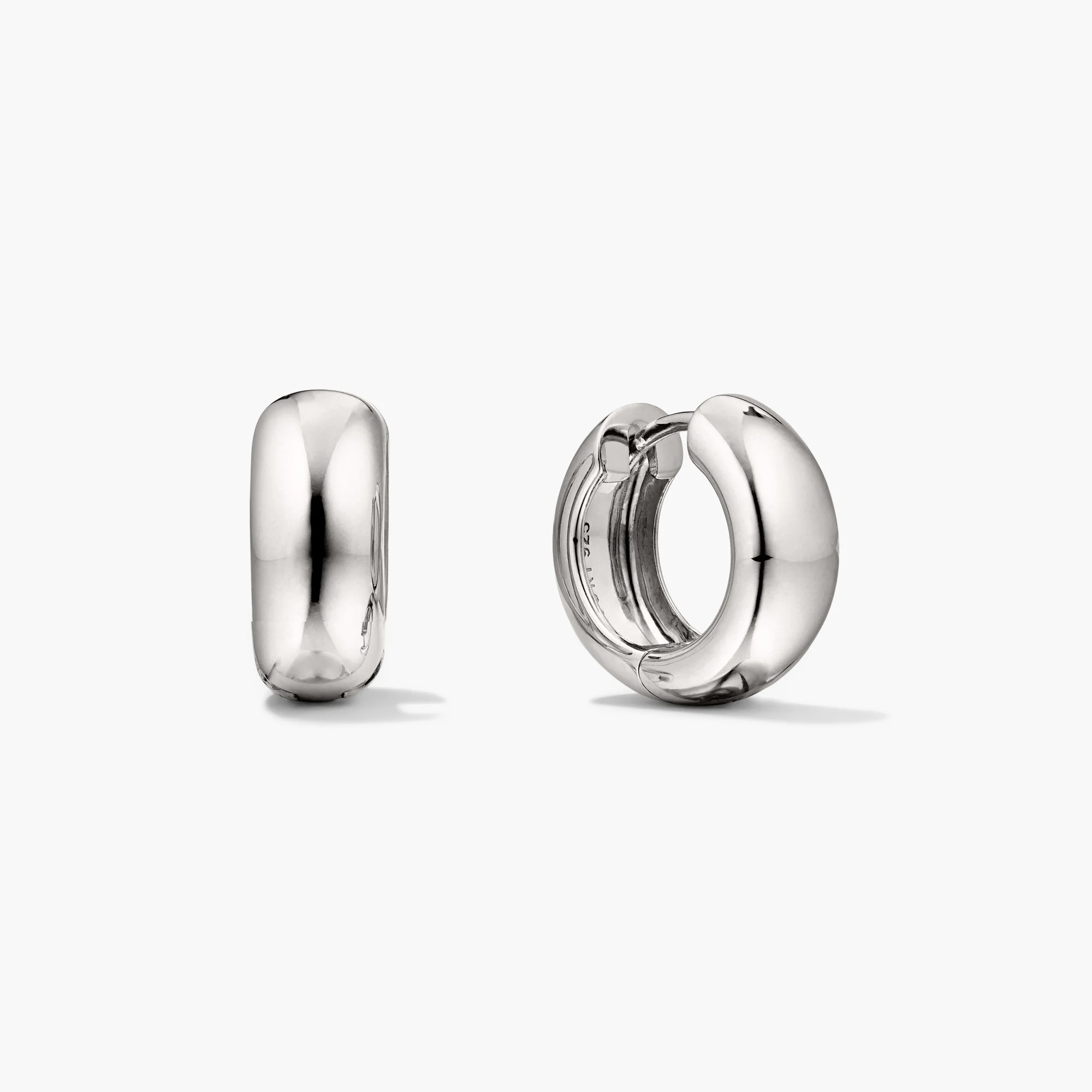 Chunky Medium Hoops | Mejuri Fine Crew