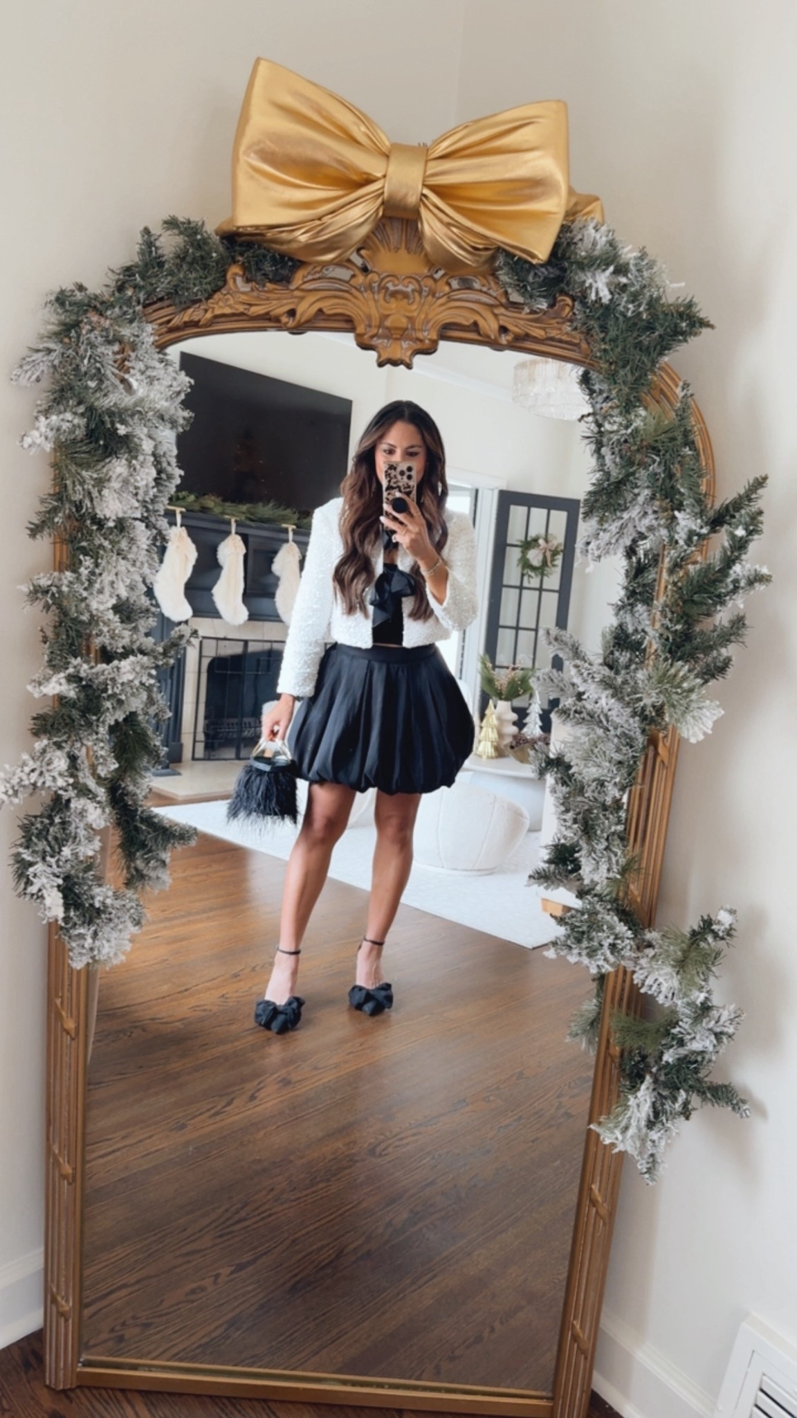 Holiday look 
Sequins jacket 


#LTKHoliday