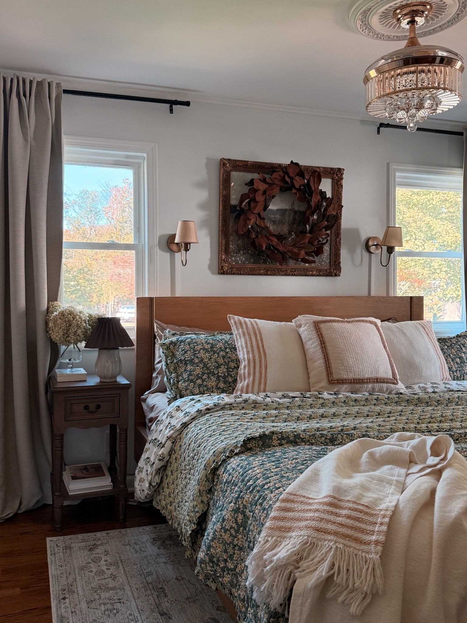 Fall bedroom details 

#LTKHome #LTKSeasonal
