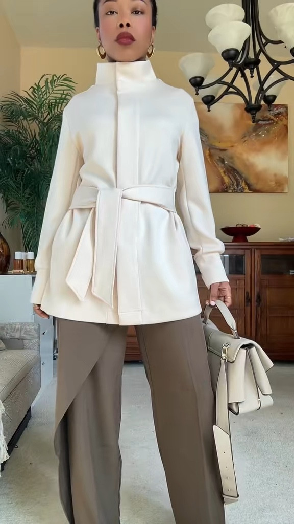 This is so gorgeous for the office and even casually. It is lined and has a nice medium weight to it! Perfect to keep warm while still looking chic! 🥰💖 

#LTKStyleTip #LTKWorkwear #LTKOver40