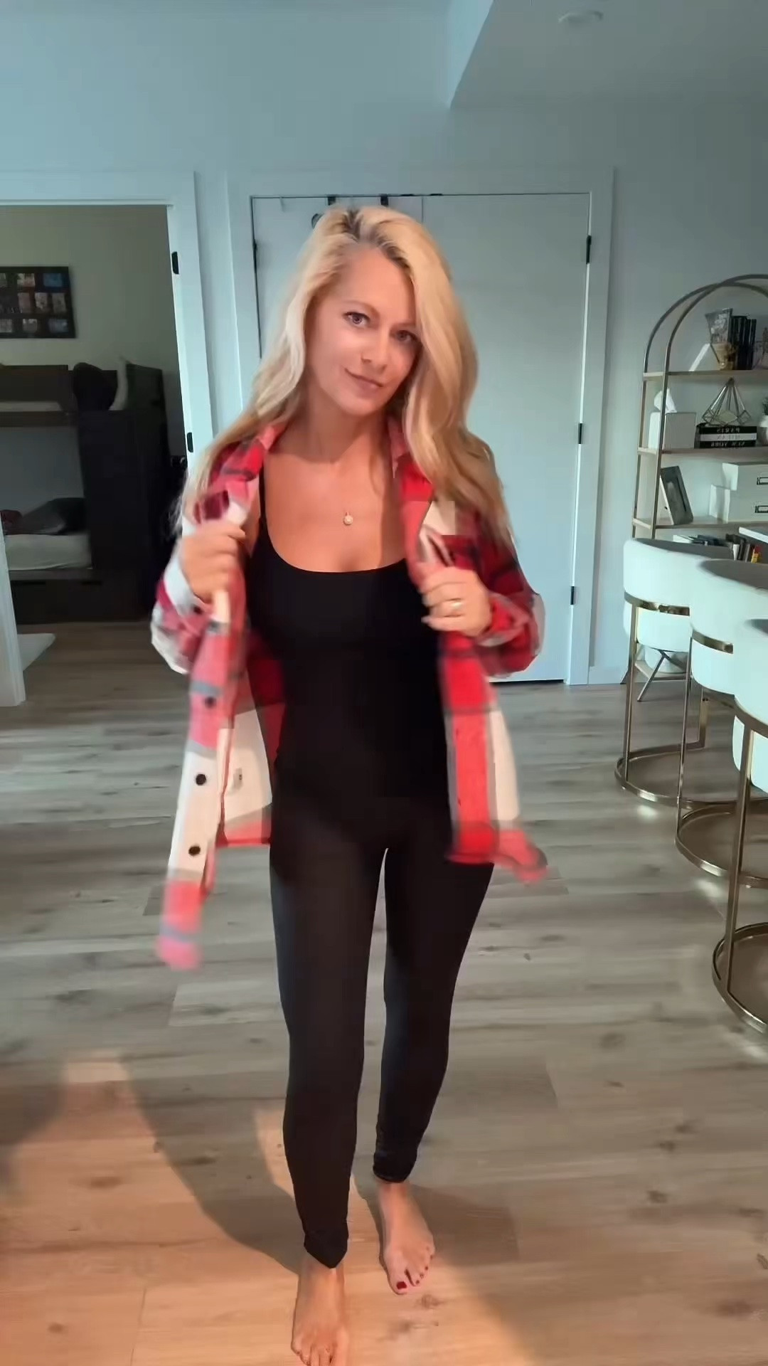 Behind the scenes of my hair salon day. My roots really needed it. Perfect Fall outfit. Flannel, leggings and a tank.

#LTKdayinmylife #LTKmomlife #LTKmorningroutine