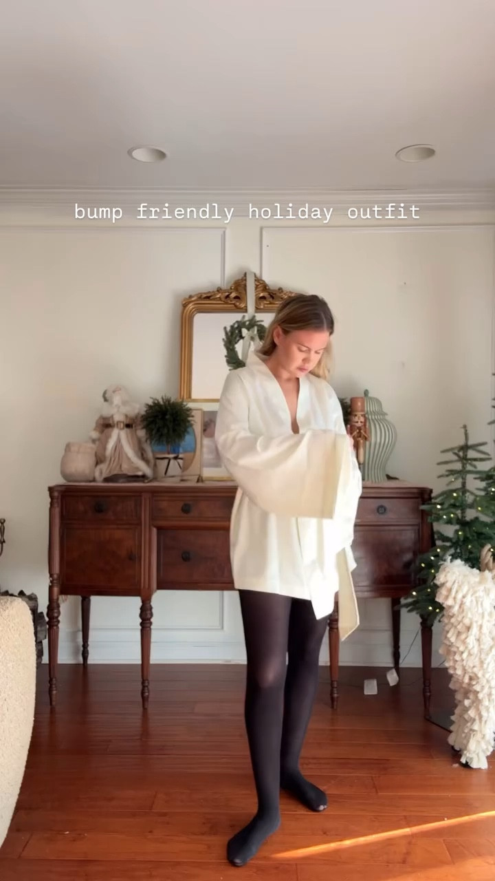 I actually really want to style this @commense.official dress as a top, but neither of the two pants I own are contenders for a look so we’ll circle back to that in the near future 🫡

code: torishilney_12 for commense discount 

#holidaybump #holidayoutfit #nonmaternitymaternity #stylingthebump #commense #commensereview #dressthebump #winterwhites