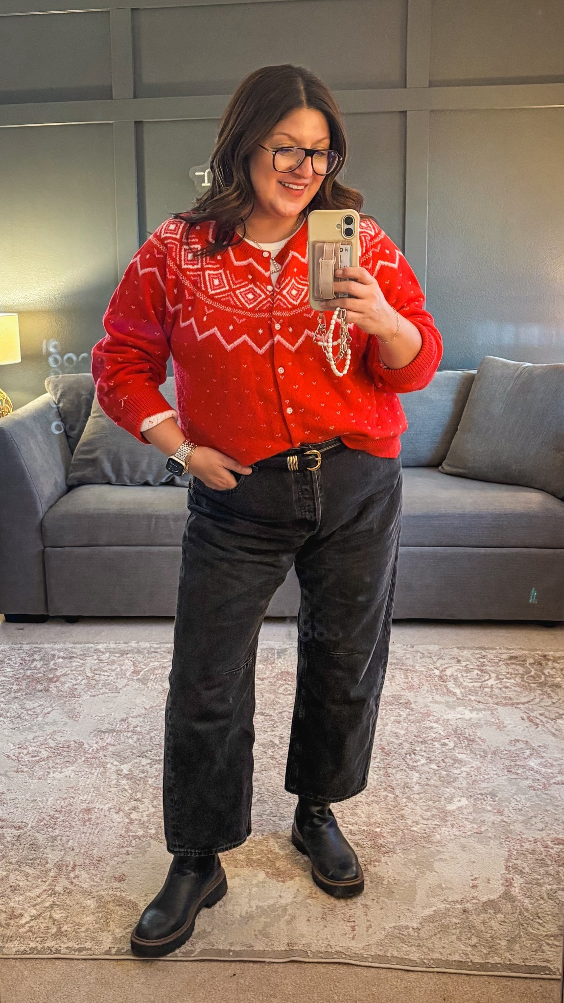 Old navy cardi (XL)
Madewell belt (XL)
Madewell jeans (32)
Sam Edelman boots


#LTKOver40 #LTKMidsize #LTKHoliday