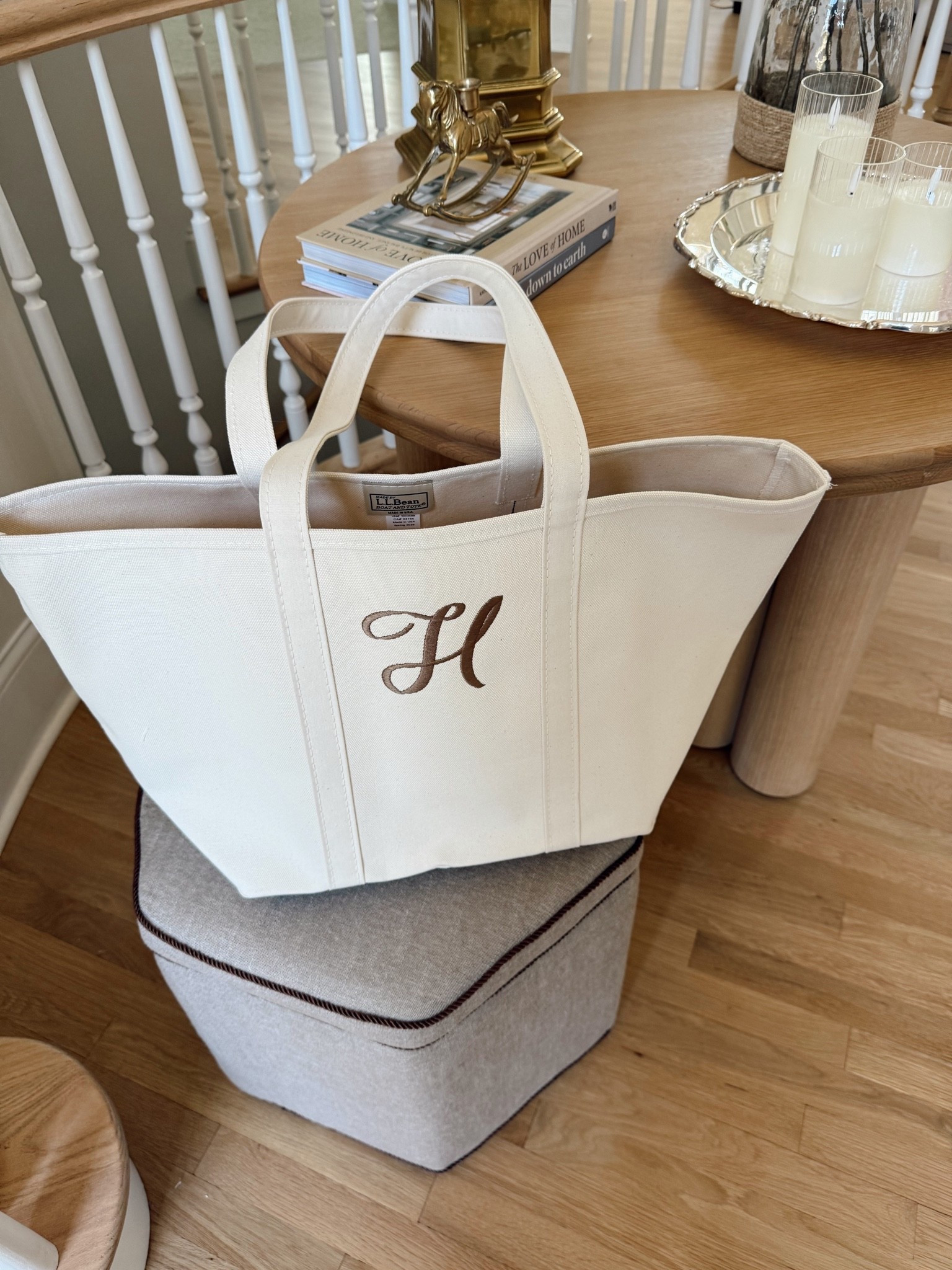 LL Bean Boat and Tote Large size with long straps! 

Boat and tote, beach bag, pool bag

#LTKfitnessgoals #LTKmomlife #LTKdayinmylife