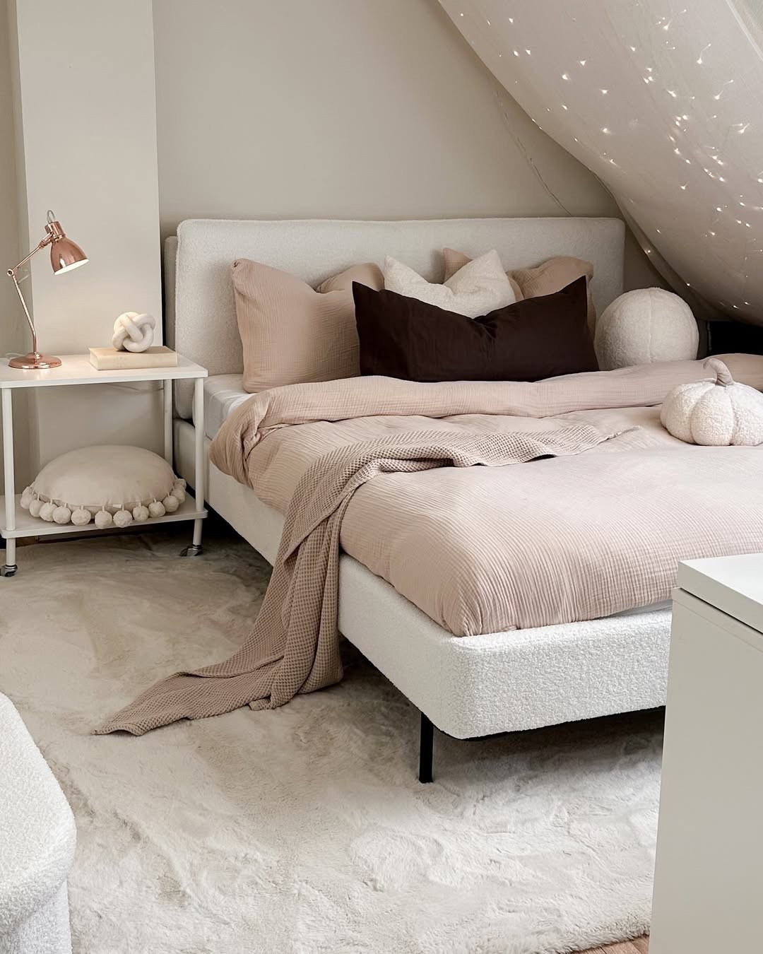 Dreamy bedroom vibes ✨ This cozy setup is all about creating a tranquil retreat. The soft color palette, from blush pink to warm browns, blends seamlessly to create a comforting and inviting space. The textures add depth and interest, from the plush rug to the cozy throw blanket. Who wouldn't want to curl up in this bed? 💕
#BedroomGoals #CozyVibes #HomeDecor #LTKHome #InteriorDesign #BedroomInspo #NeutralDecor #DreamBedroom #HomeStyling #CozyHome #BlushPinkDecor #InteriorLovers

#LTKHome #LTKSeasonal #LTKActive