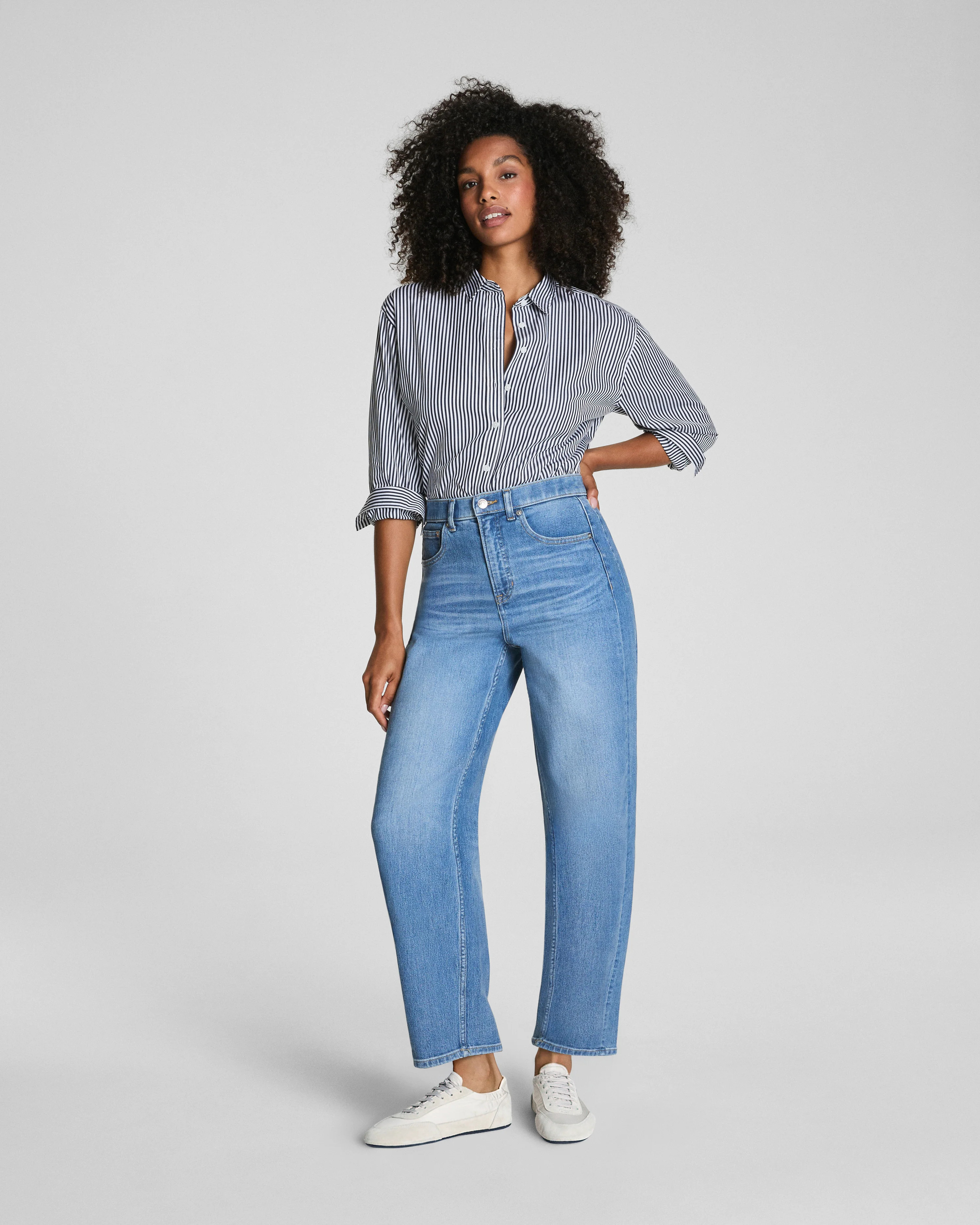 SPANXshape™ Authentic 360 Barrel Leg Jeans | Spanx Canada
