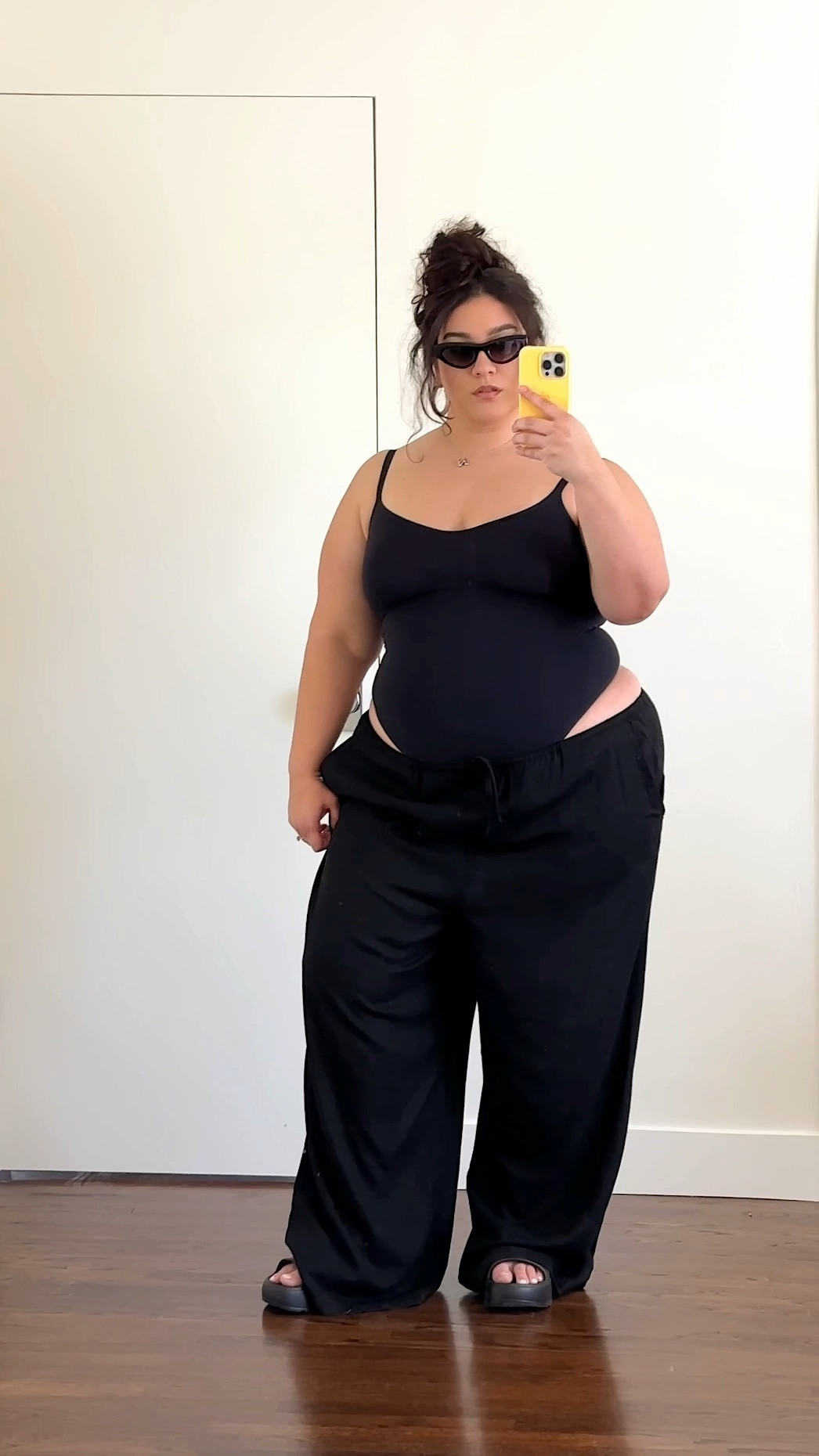 Body-ody 

#LTKVideo #LTKPlusSize #LTKMidsize