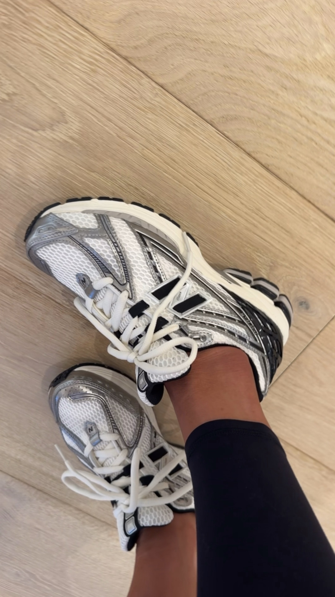 These new sneakers 😍😍😍 PLUS my favorite items that are part of the lululemon SALE 