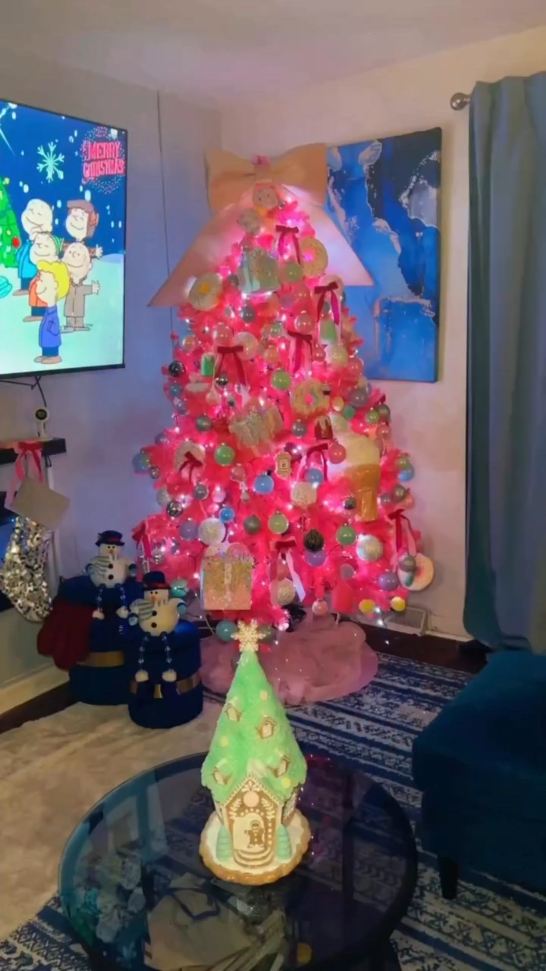 Decked the halls and I couldn’t be happier 🥰🤗 Can you tell, I love PINK? 💖💕

#pinkchristmastree #pinkchristmas #christmasdecorideas #deckthehalls #homegoodshappy #hobbylobbyfinds #wayfair #burlingtoncoatfactory #candychristmas #amazonhomedecor

#LTKFamily #LTKHome #LTKHoliday