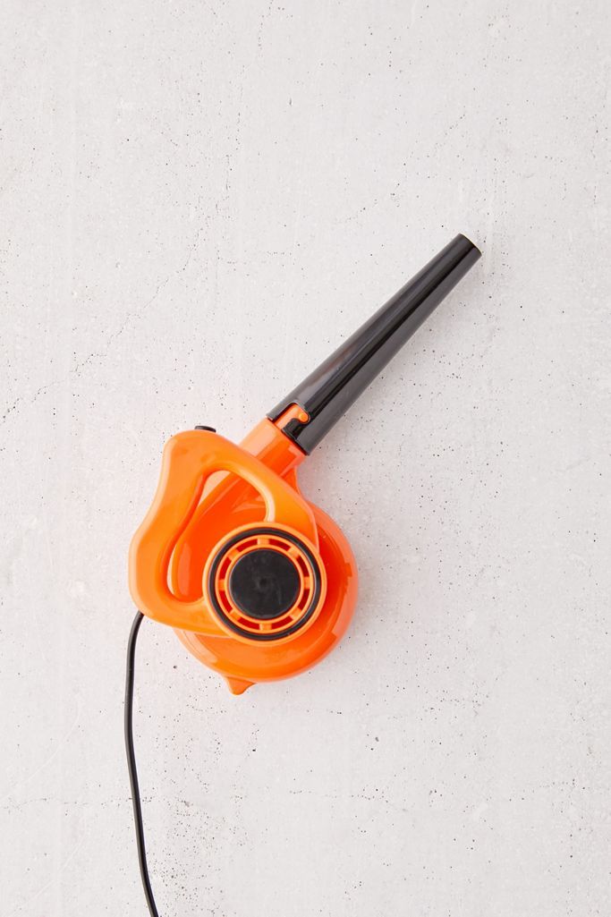 World’s Smallest Leaf Blower | Urban Outfitters (US and RoW)