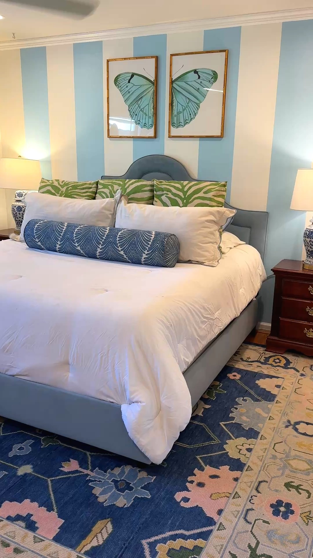 bold blue and green bedroom inspiration💚🦋

paint color: minor blue SW


blue stripe wall, accent wall, butterfly, bolster, euro sham, bedroom inspiration, oushak rug, chinoiserie, lamps 

#LTKSeasonal #LTKHome #LTKWatchNow