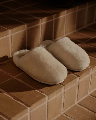 Sheepskin Slippers - Cream XL | Hommey US