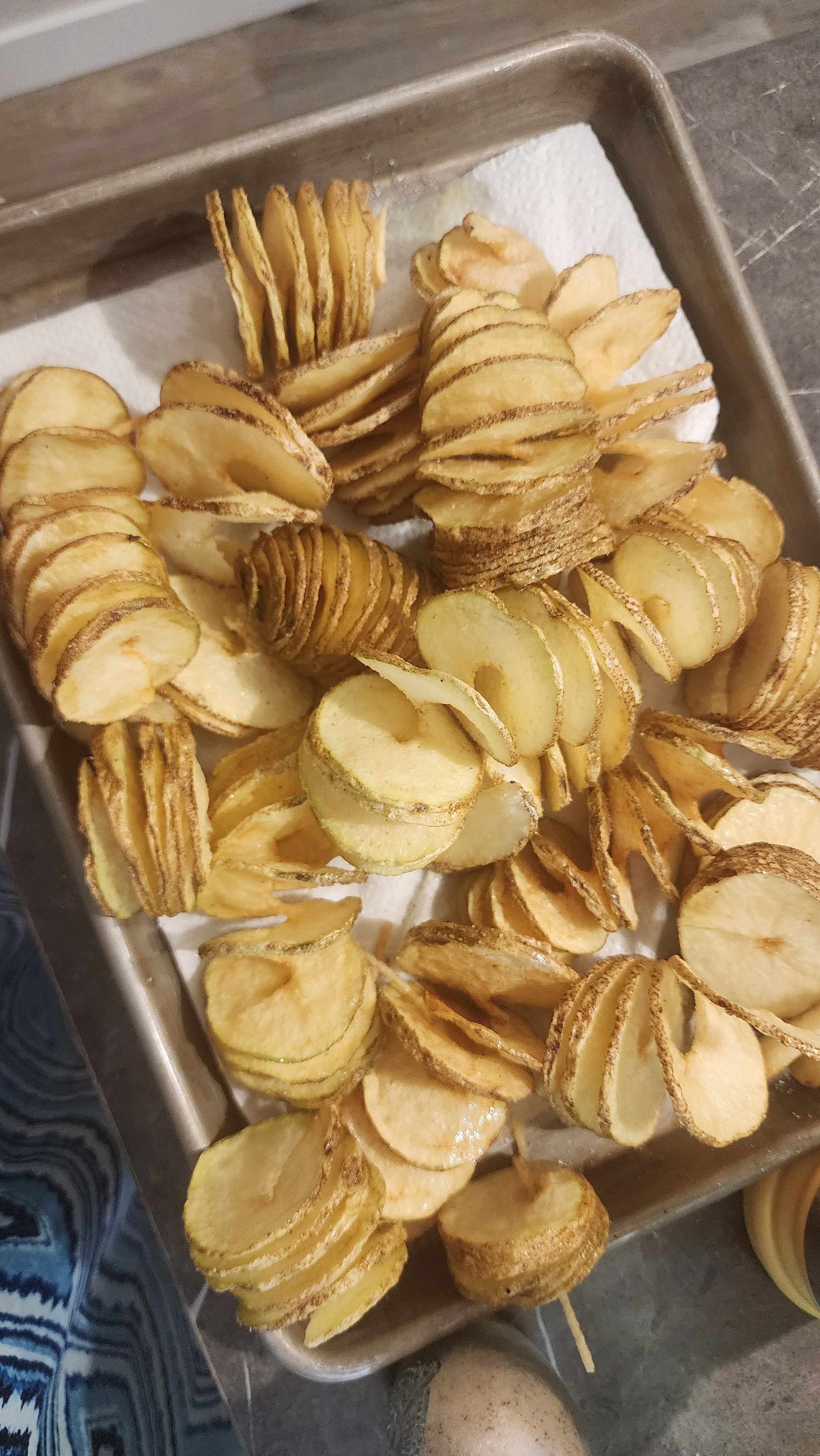 Cheap little tool used to make these spiral chips linked below 🥔

#LTKfoodie #LTKdayinmylife #LTKGiftGuide
