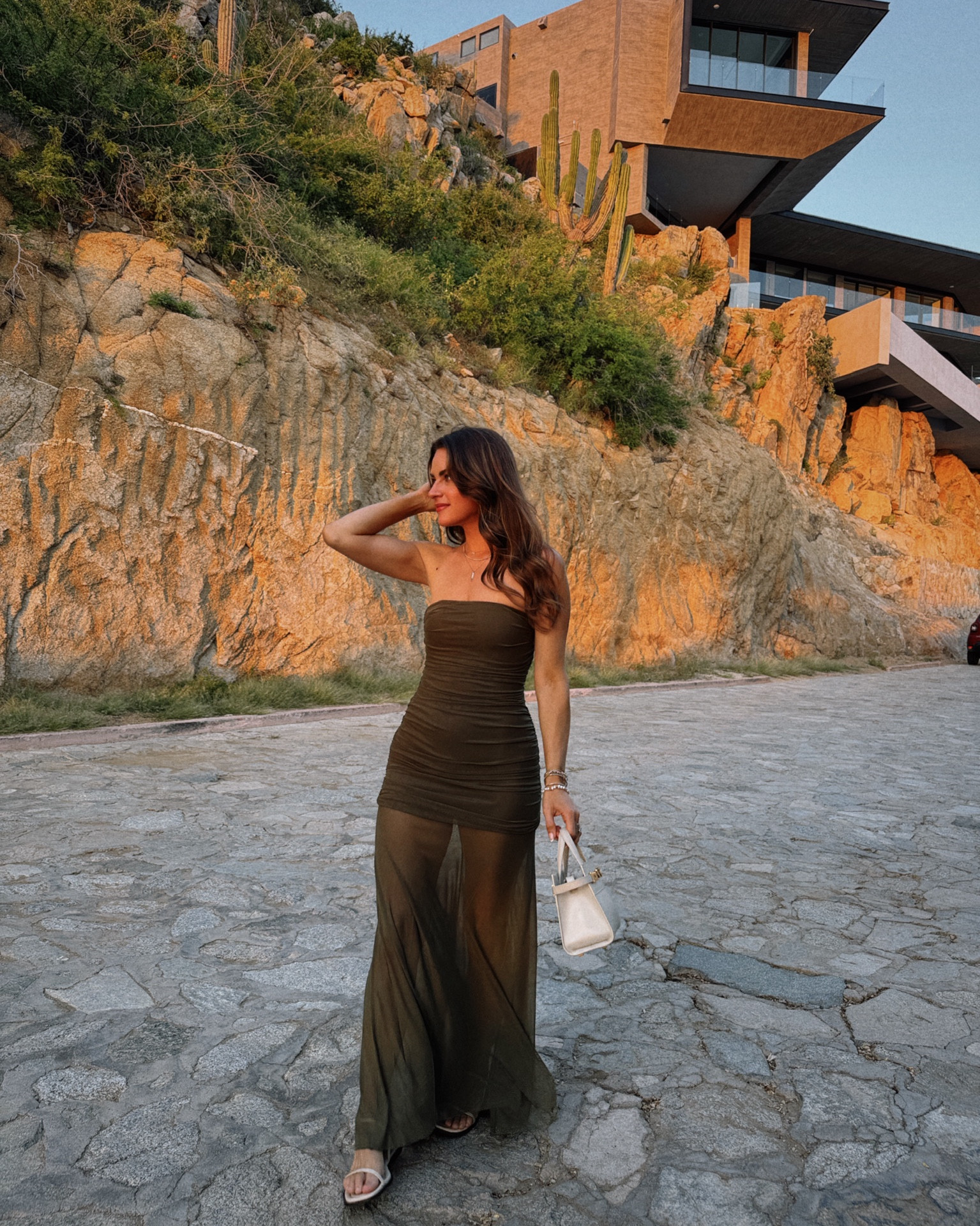 OOTN - obsessed with dress for dinner 🌴✨ (Wearing a small)

Code: ALOPROFILE for Dibs Beauty

#LTKStyleTip #LTKTravel #LTKItBag