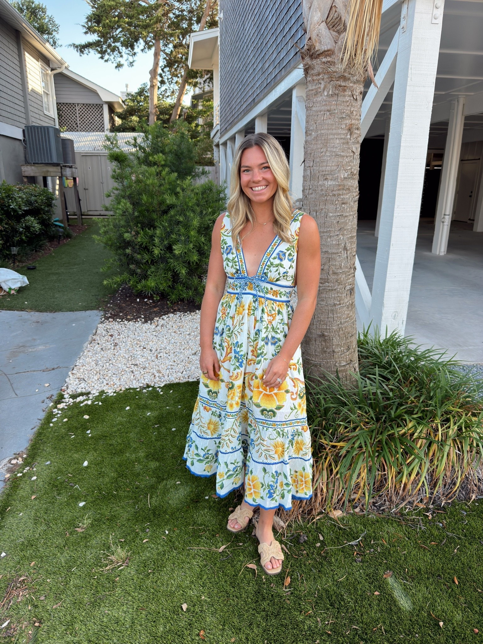 Coastal summer outfits perfect for beach dinners, vacations, bridal weekends, or summer nights by the water 🤍

#LTKgrwm #LTKootd #LTKTravel