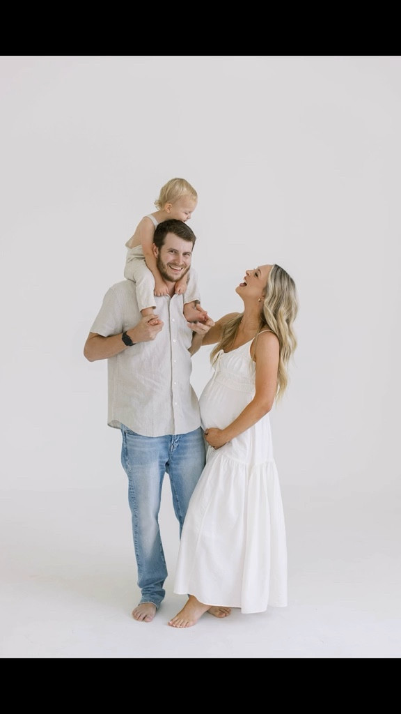 Maternity Shoot Outfits 

Maternity photos, maternity photoshoot, toddler OOTD, bump OOTD, maternity, Family photos, toddler boy, beige babyy

#LTKBump #LTKKids #LTKFamily