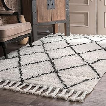 nuLOOM Venice Moroccan Shag Rug, 5' x 8', Natural | Amazon (US)