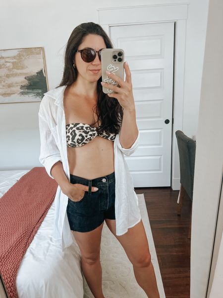 Beach outfit - My bikini is old but I linked a similar one 


Beach outfit, bikini, leopard bikini, summer outfit, jeans shorts, linen shirt

#LTKswim #LTKunder50 #LTKstyletip