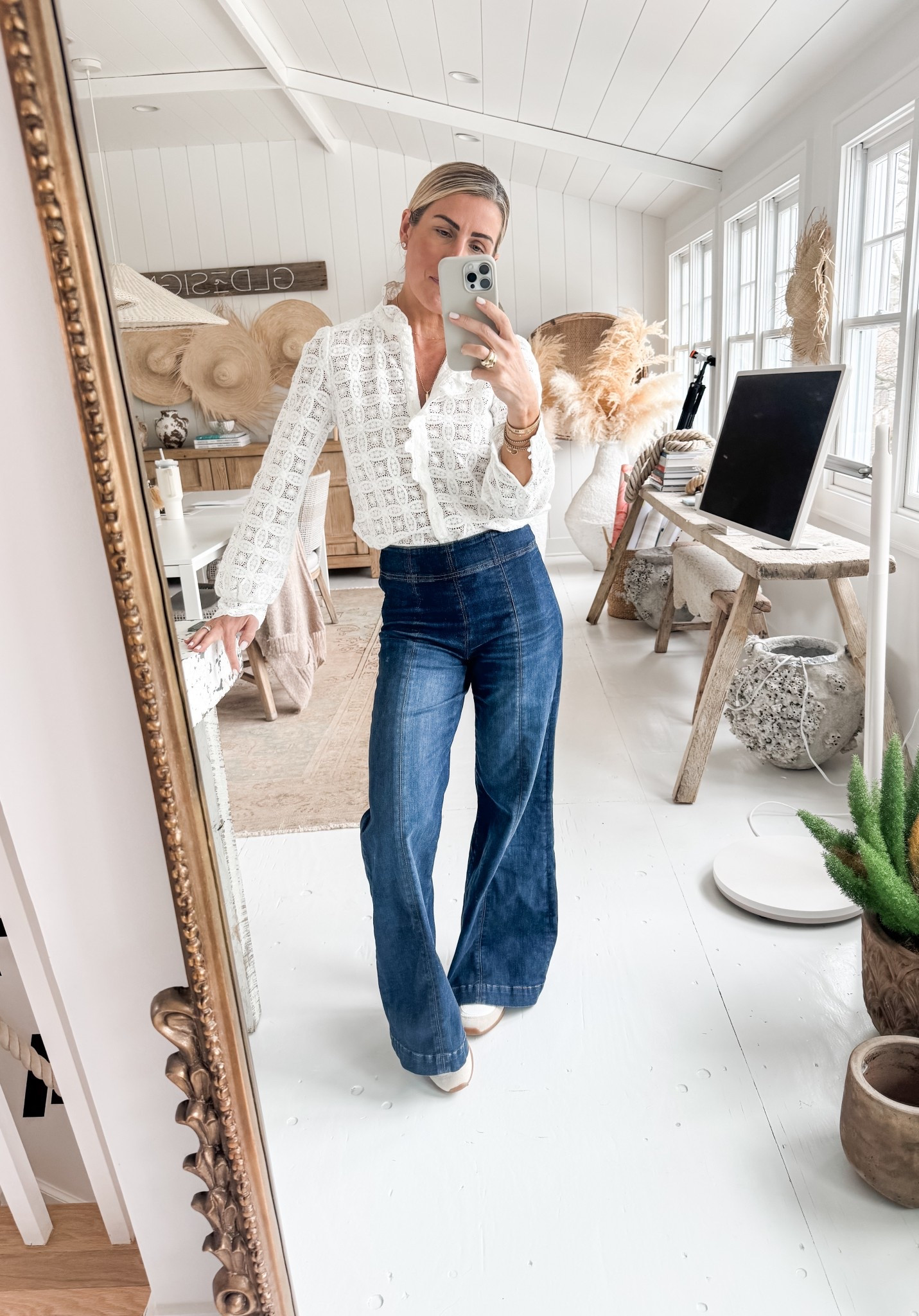 OOTD 🤍

#LTKWorkwear #LTKOver40 #LTKStyleTip