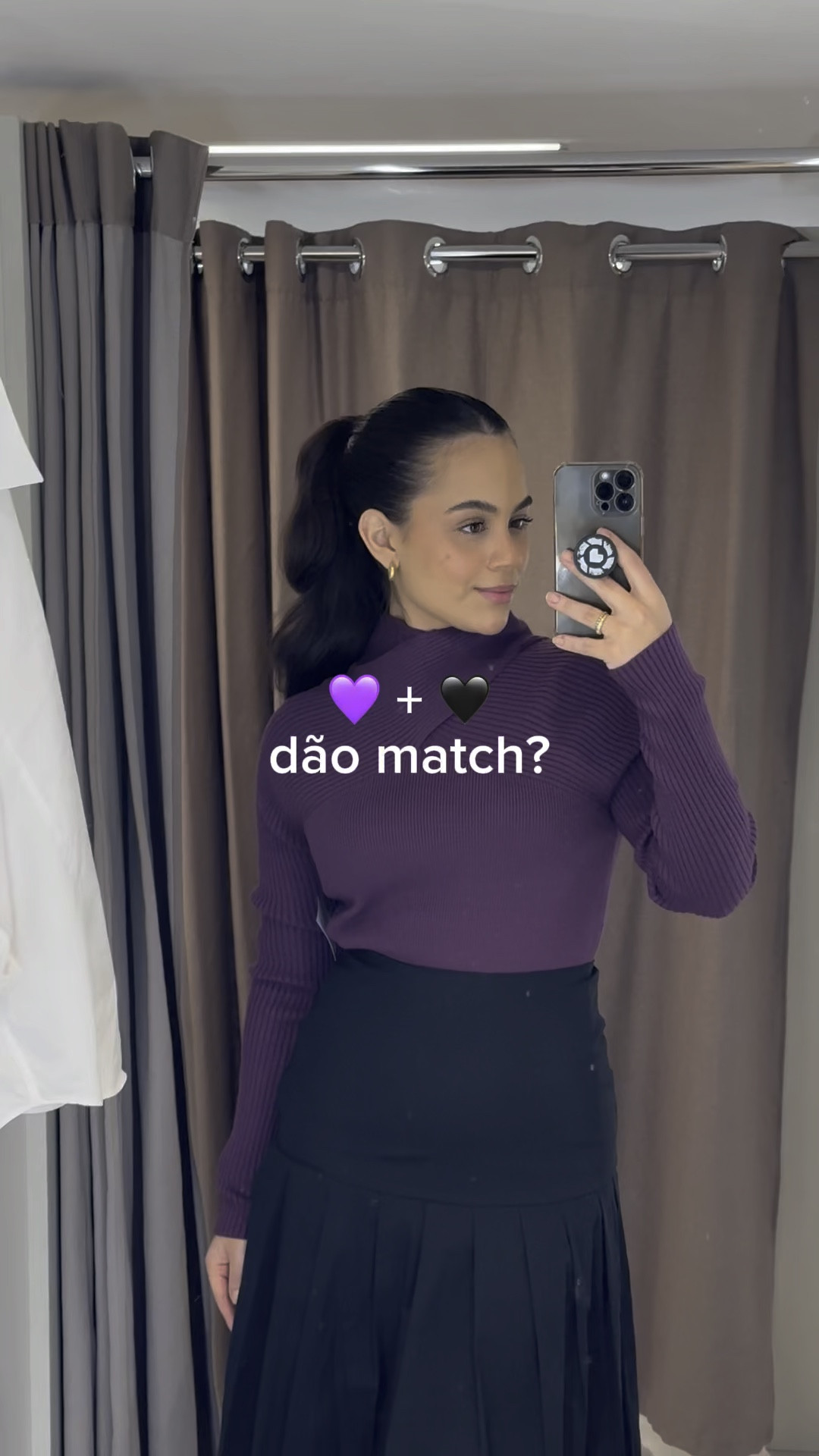 Com certeza! 

Blusa P (ela é grande)
Saia 36 

Minhas medidas:
Busto 89
Cintura 73
Quadril 94
Altura 1,53 

Eu visto 36/38

#LTKbeauty #LTKstyletip #LTKbrasil