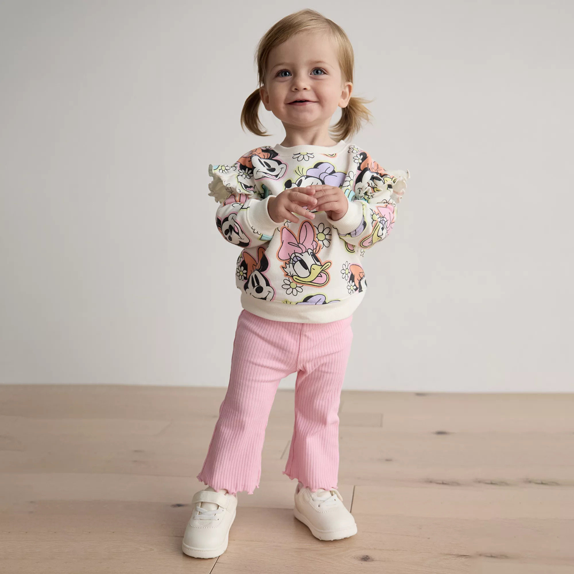 Disney's Minnie Mouse Baby Girl 2-pc. Flutter Sleeve Top & Leggings Set | Kohl's