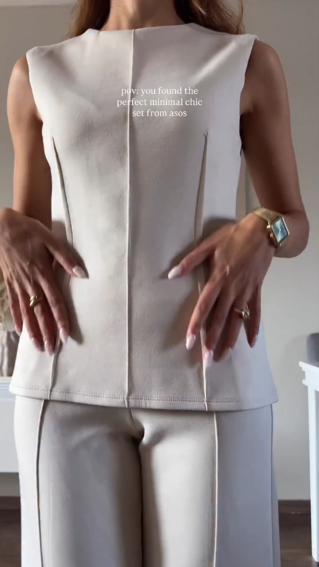 Minimal effort & Minimal chic 😍 Run girls, this set is everything! 🤍 For work, for dates, for dinners, for shopping, tell me for what not?

I wear the top in S and the trousers in XS. 

Comment “SHOP” to receive the link in your DM 🔗

#outfitinspo #fashioninspo #minimalstyle #minimalchic

#LTKpetite #LTKnederlands #LTKeurope