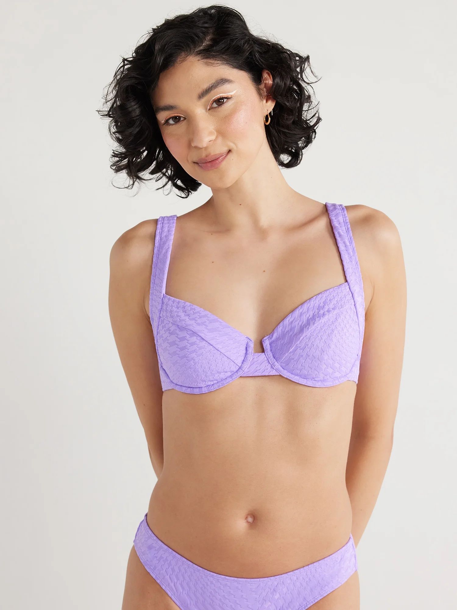 No Boundaries Juniors’ Textured Underwire Bikini Top, Sizes S-XXL | Walmart (US)