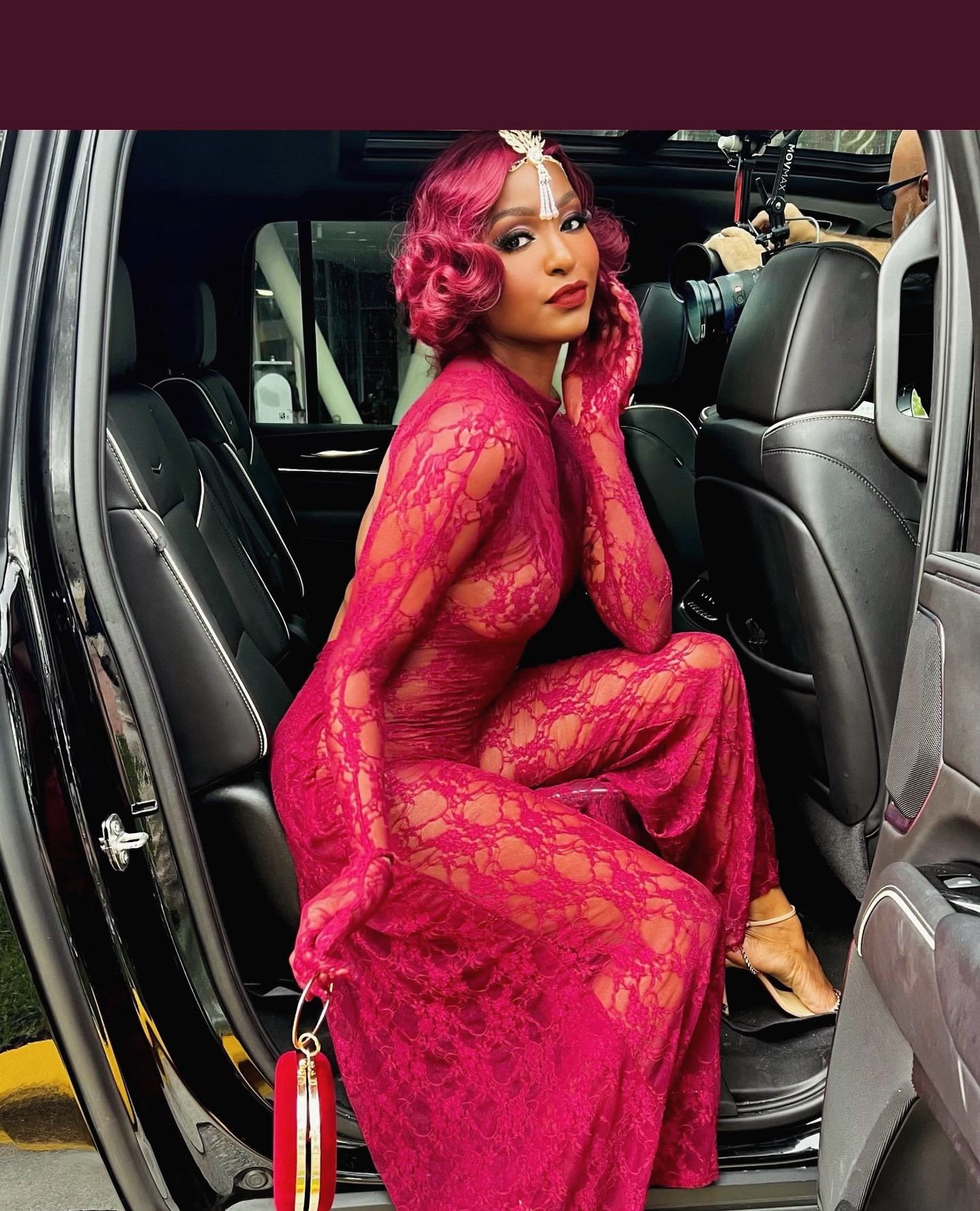 When the theme is ‘Old Hollywood’ and you’re ready for your close up 🫦💄
Had to wig it out for this one💁🏽‍♀️ (wig and bag are from @amazon guys! 💅

Comment “LOOK” for link to this @akira dress or go to my LTK Link in my Bio ✔️✔️✔️

GLAM @ringmybelleco