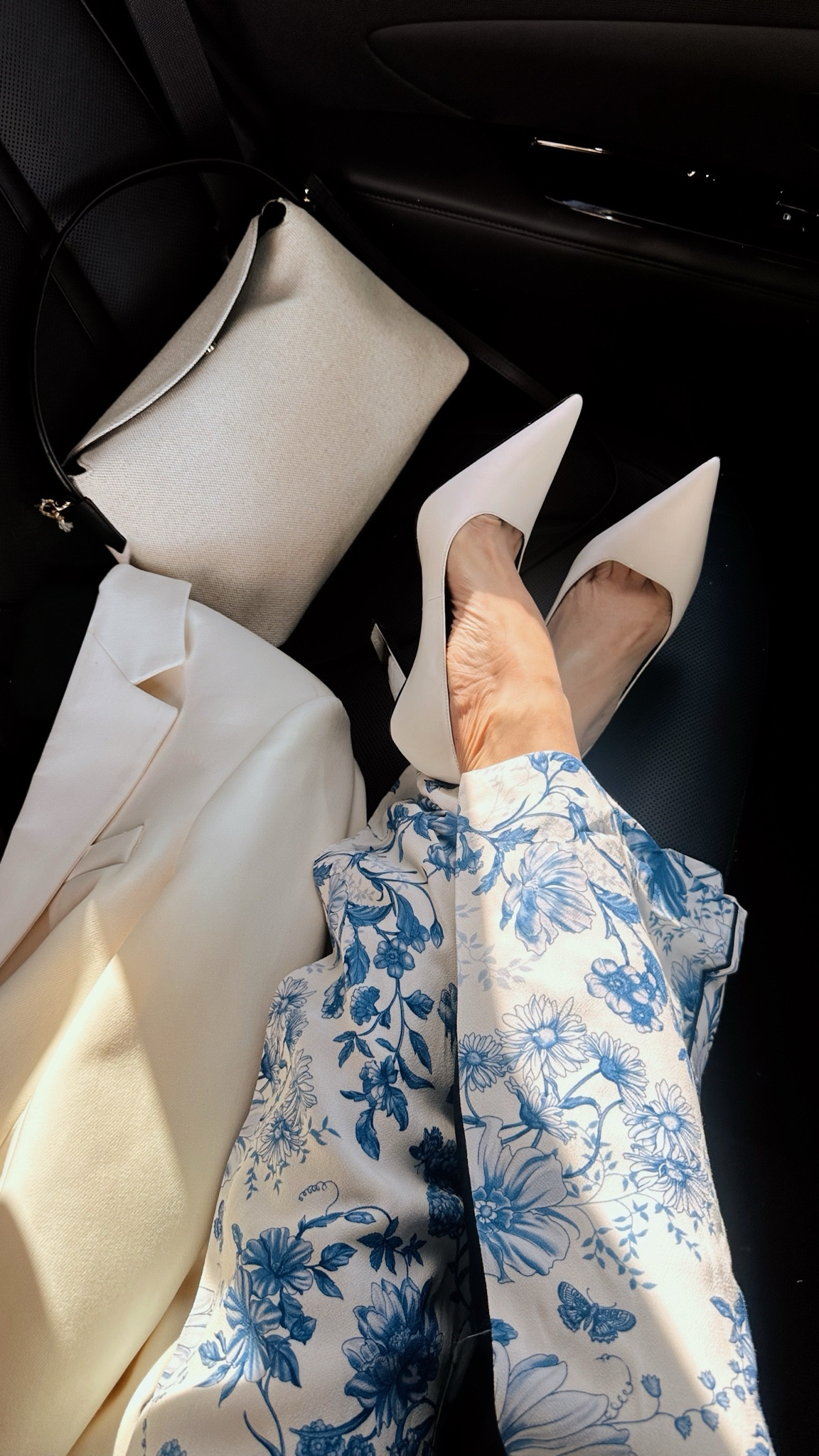 Transition weather : more flowers, light weight jacket & chic shoes. 

#LTKFindsUnder100 #LTKSeasonal