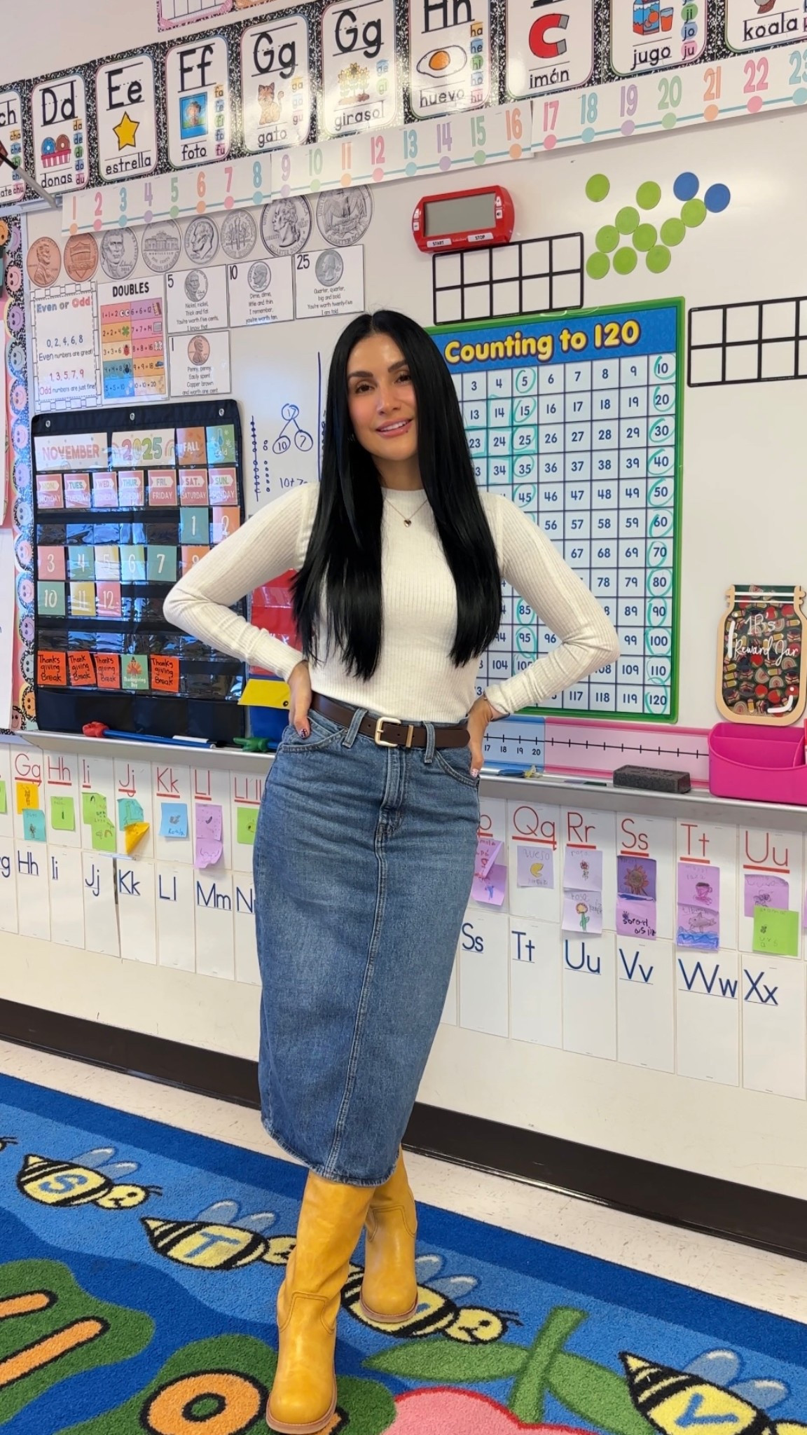 💛 Denim + Banana Boots = effortless cool 💙
Midi denim skirt outfit 👖 • Cream top neutral style 🤍 • Yellow banana boots pop 💛 • Minimal chic look ✨ • Subtle color statement • Casual elevated style ☕️ • Fall teacher outfit idea 🍂 • LTK fashion finds • Denim skirt trend • Neutral & bold combo aesthetic 💙🤍💛

#LTKootd #LTKHoliday #LTKShoeCrush