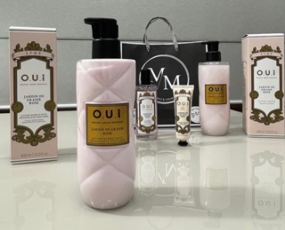 Hidratanta Jardim de Grasse Rosé trás uma hidratação profunda e perfuma a pele com fragrância floral delicada 

#LTKbrasil #LTKfamily #LTKbeauty