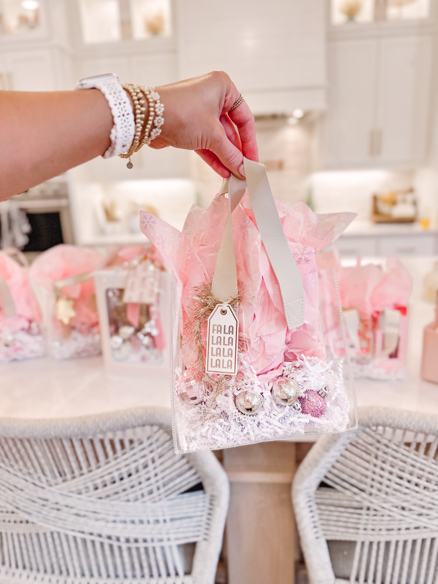 Friend , teacher , family member gift 💕

#LTKSeasonal #LTKHoliday #LTKGiftGuide