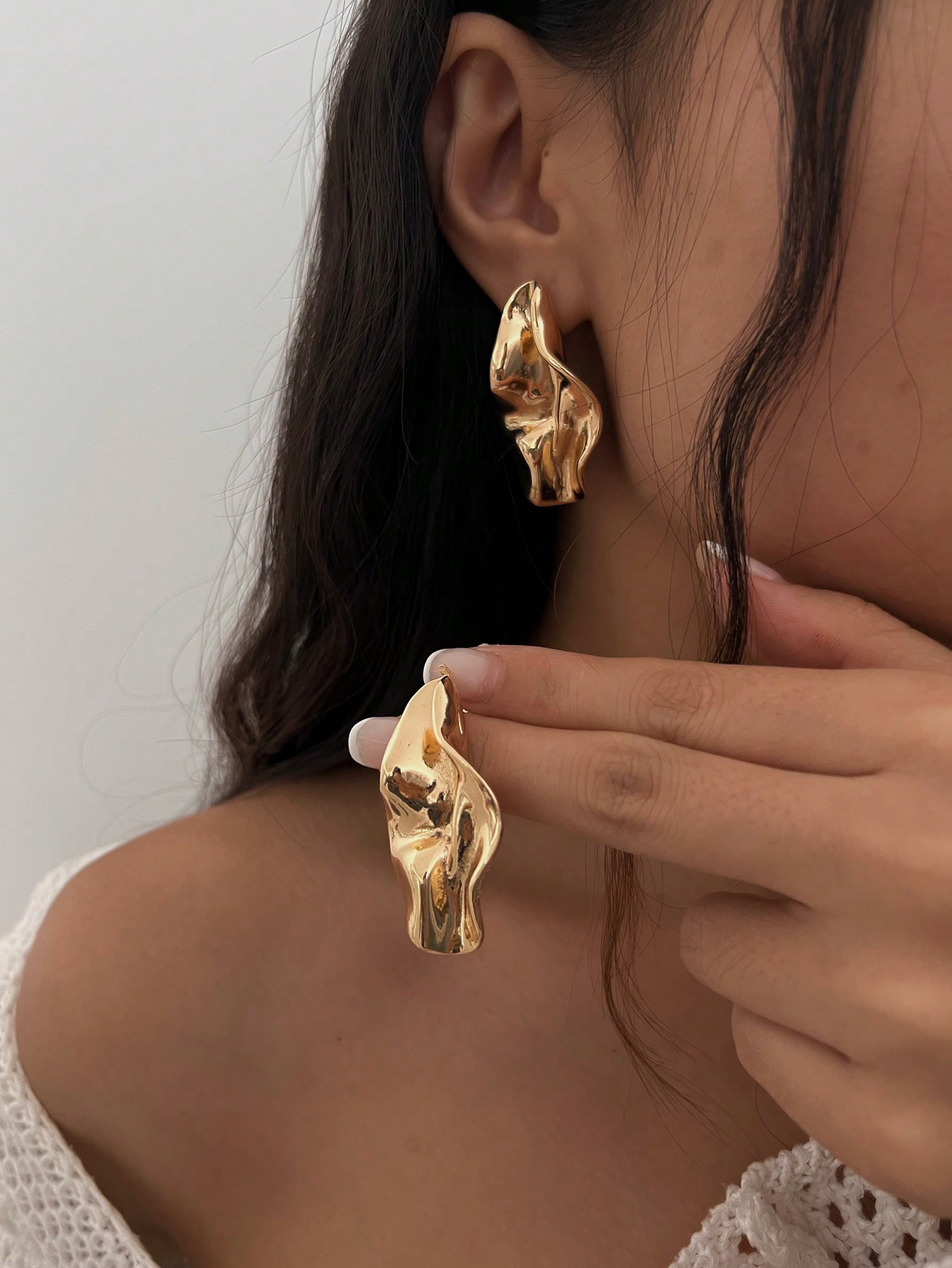 1pair Vintage Asymmetrical Abstract Metal Leaf Drop Earrings, Minimalist Chic Jewelry Gifts For W... | SHEIN