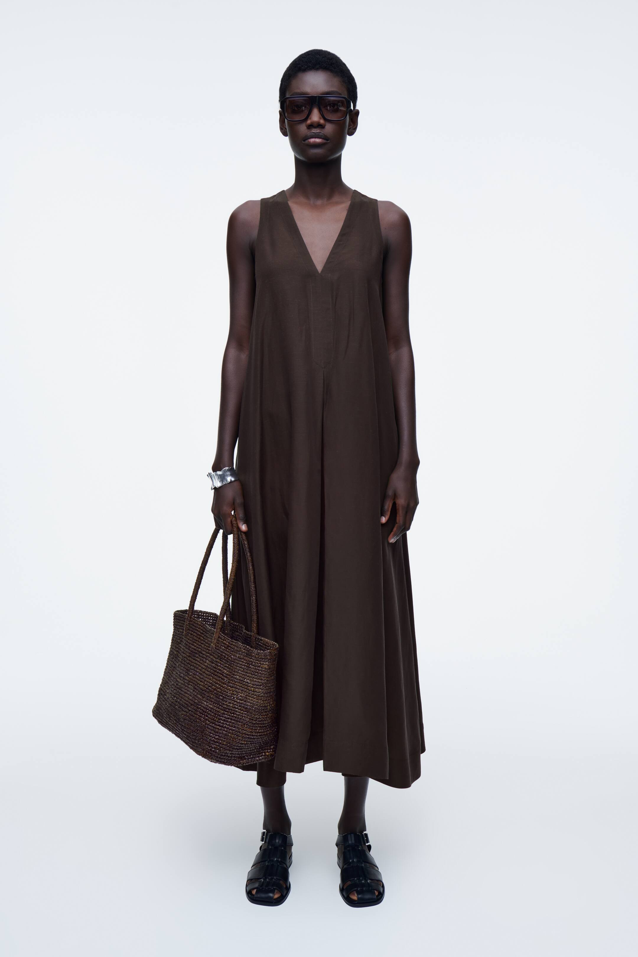 HAND-WOVEN TOTE BAG - RAFFIA | H&M (UK, MY, IN, SG, PH, TW, HK)