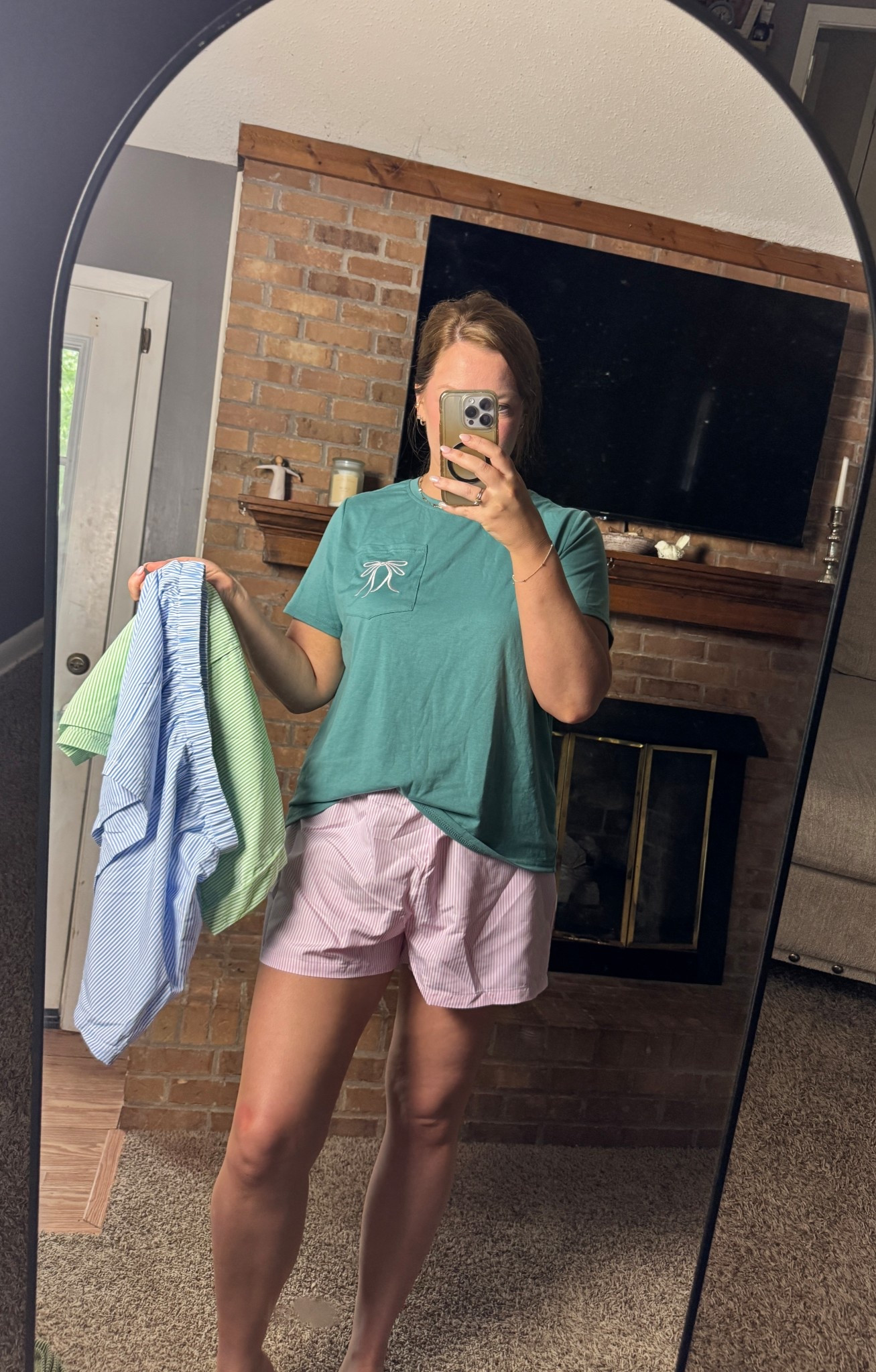 ✨Summer Uniform Unlocked✨
These striped shorts are so comfy and come in the cutest 3-pack — perfect for beach days, errands, or lounging with littles. 🩵 Paired them with this buttery-soft pocket tee (peep the tiny embroidered bow 🥹🎀) for the ultimate cozy-cute mom look.

📌 Linking all 4 pieces on my LTK — under $20 each!
#LTKfit #momstyle #stripedshorts #affordablefashion #summerootd #everydaystyle #embroiderydetails #ltkunder50 #momfashionfinds #dailyoutfitinspo

#LTKFindsUnder50 #LTKMidsize #LTKSummerEdit