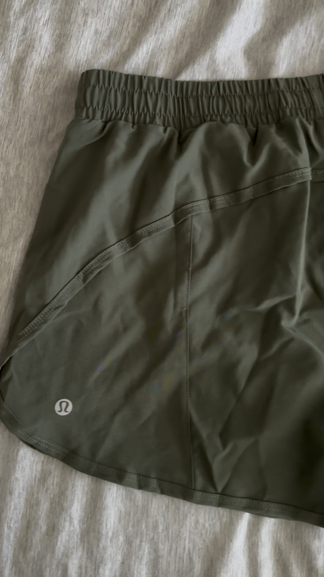 One of my favorite DH Gate Finds 💛

#LTKfitness #LTKfindsunder50 #LTKmidsize