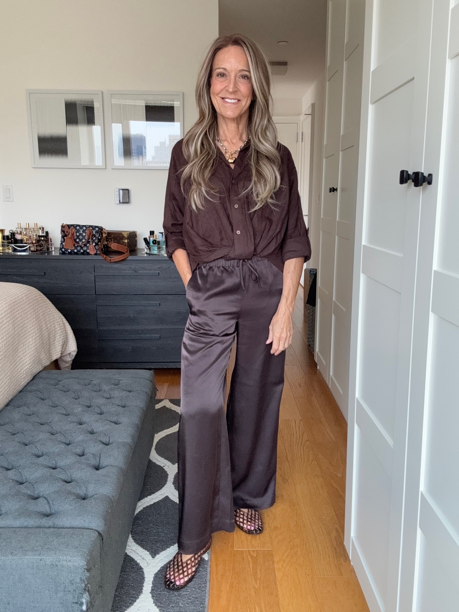 Another way to style your satin lodge pants. They’re so versatile!

#LTKootd #LTKOver40
