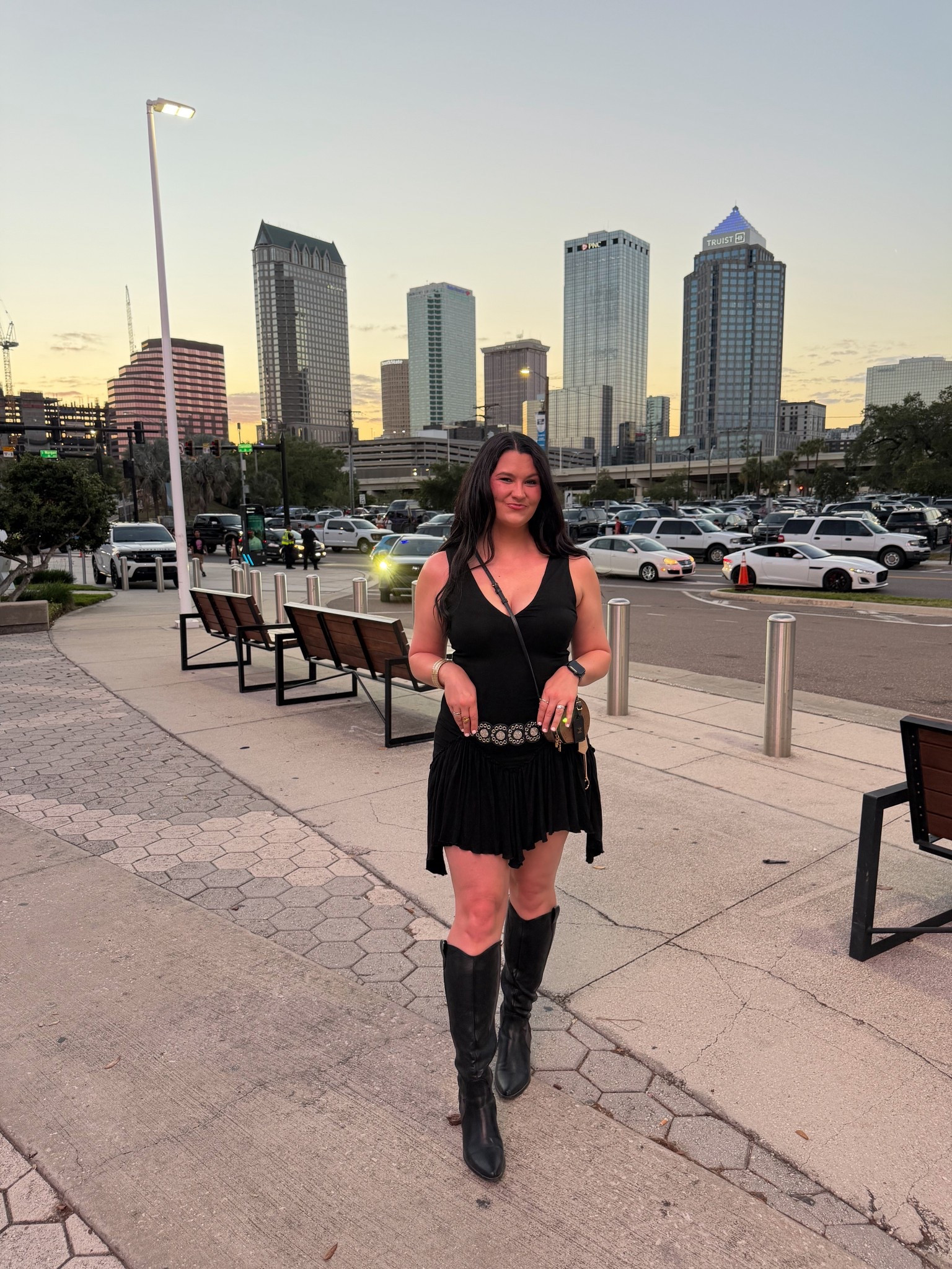 Eric Church concert outfits, country concert outfits, black boots, black dress

#LTKootd