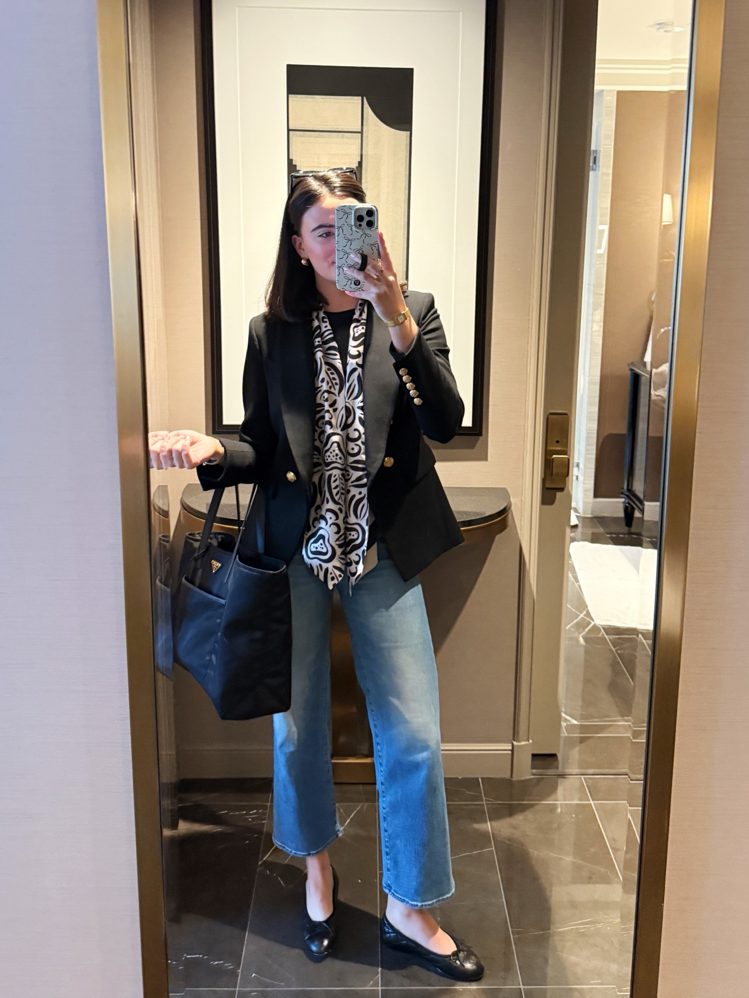 Easy travel + shopping look in NYC! 
