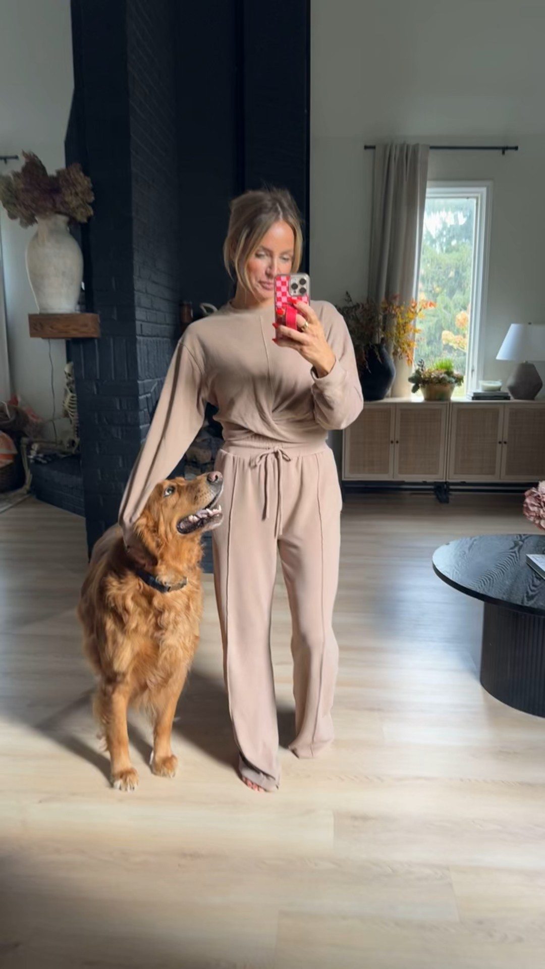 I want this in more colors 😍

I’m wearing a small in the shade Taupe Grey.