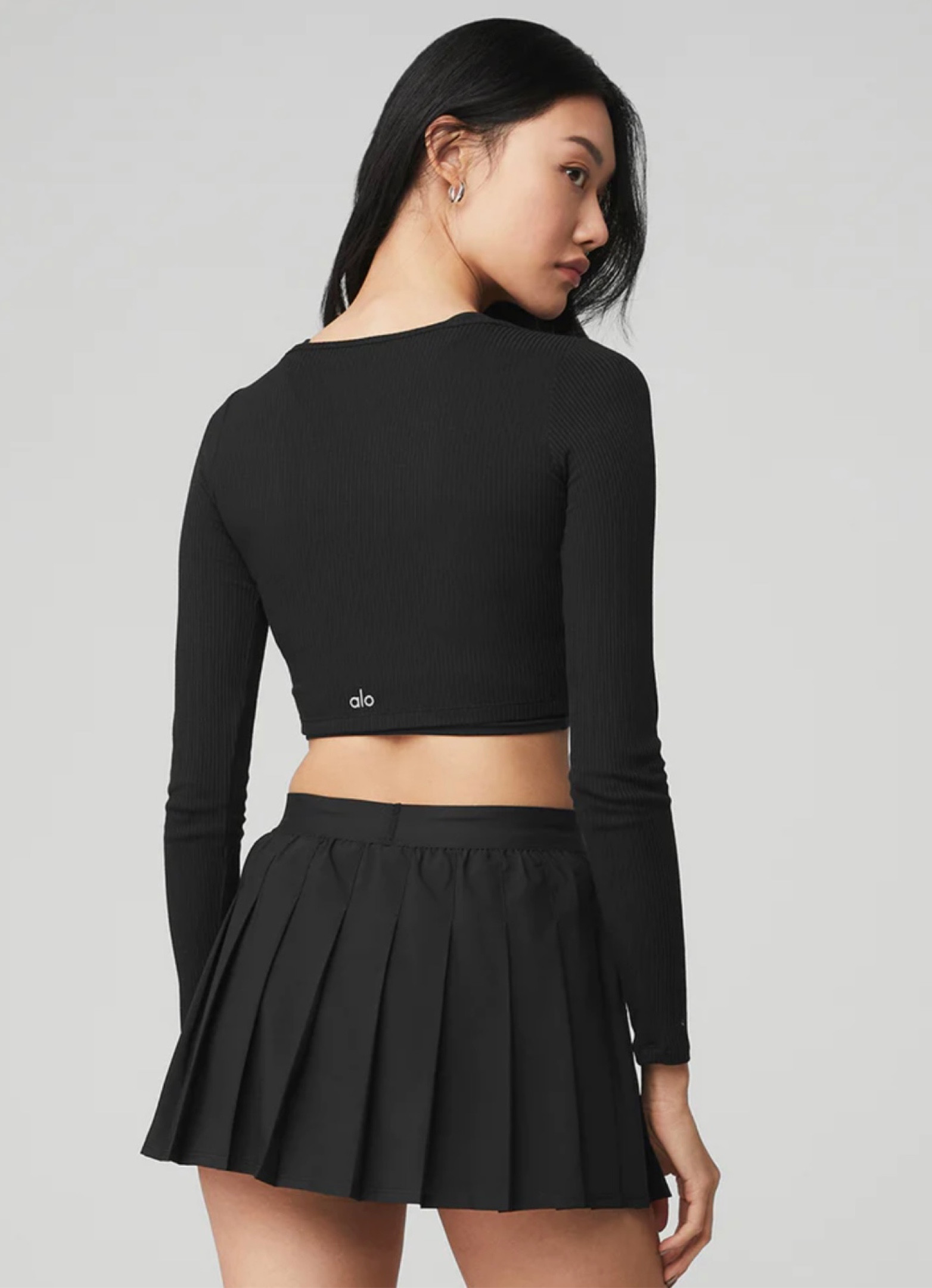 Trendy cardigan by #aloyoga #alosales #alosale 

#LTKsalealert #LTKSeasonal #LTKstyletip