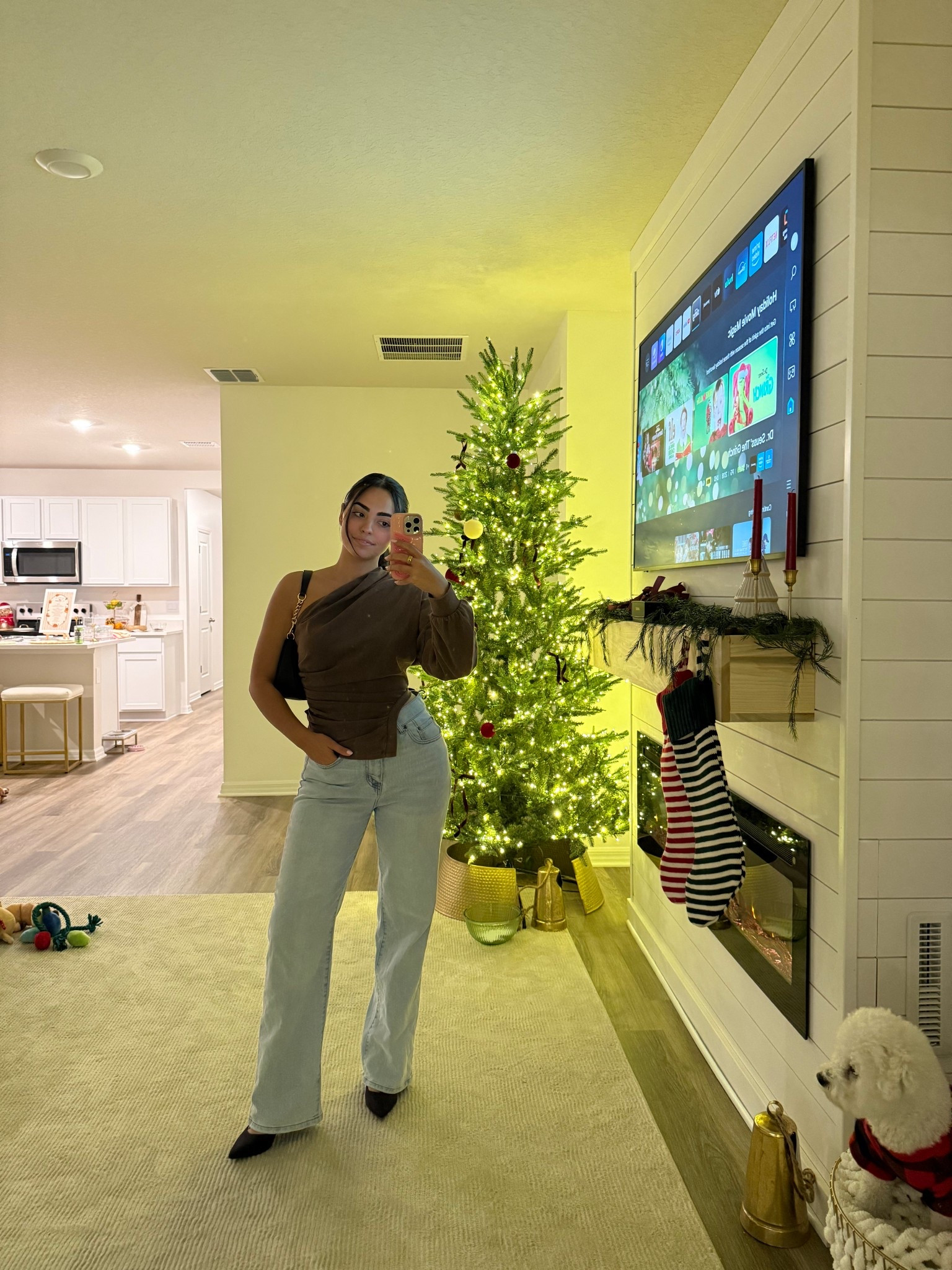 such a cute brown kitten heel for winter ❄️☃️ 

#LTKgrwm #LTKootd #LTKdayinmylife