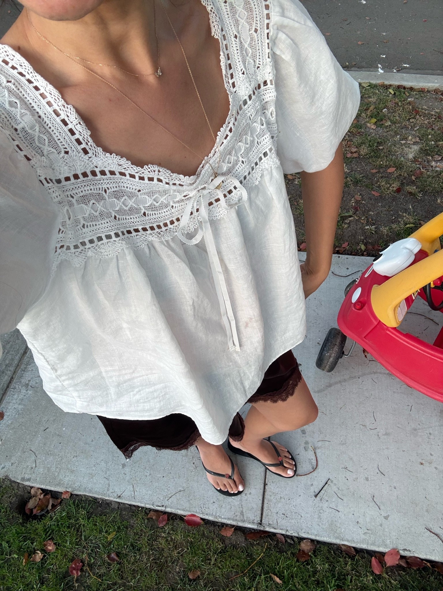 My go-to top recently! Size down if you are between sizes 🤍

#LTKmomlife #LTKootd #LTKgrwm