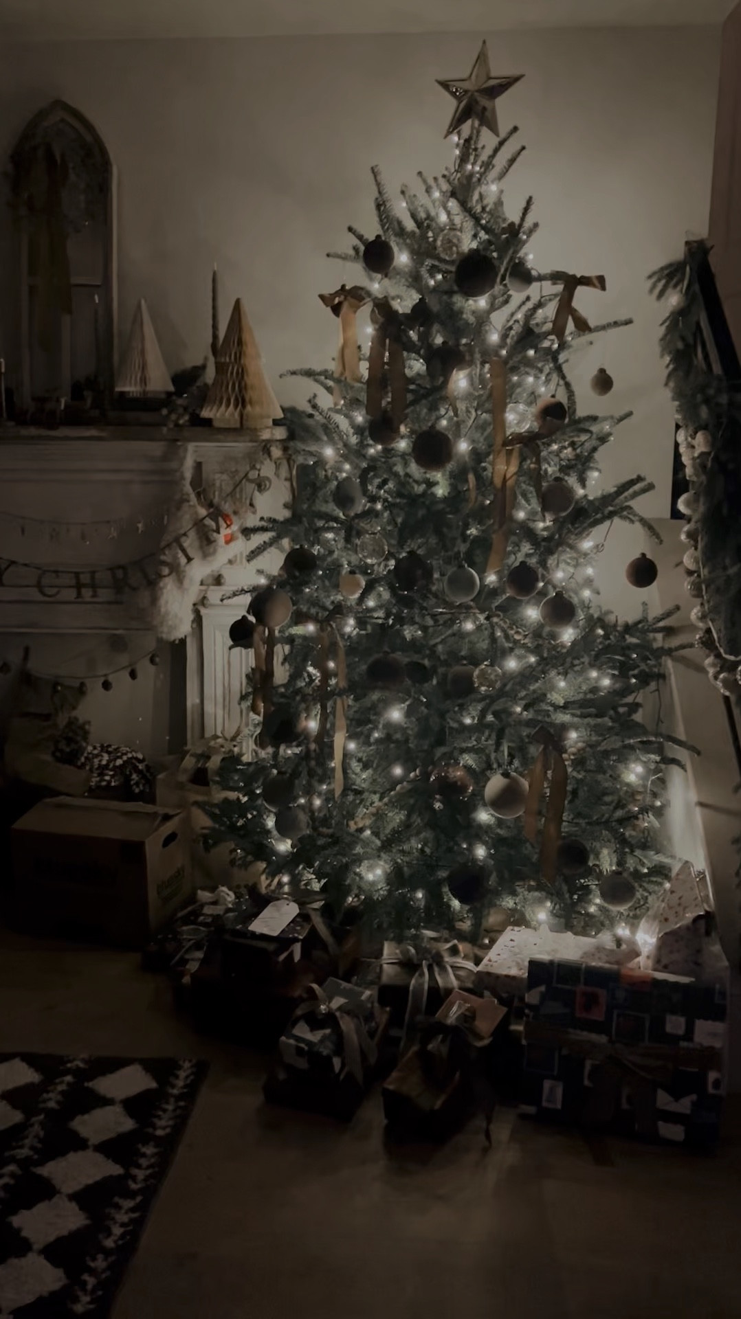 Christmas tree twinkle lights ✨

#LTKHoliday #LTKHome #LTKSeasonal