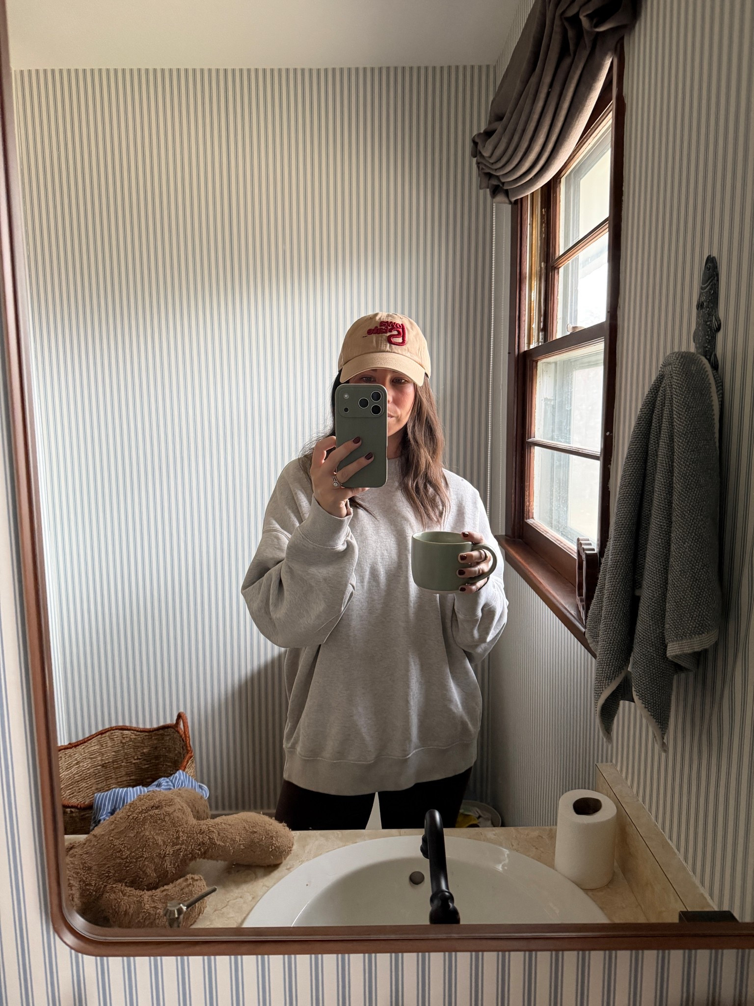 my all time favotrite crew neck sweatshirts 

#LTKootd #LTKgrwm #LTKmomlife
