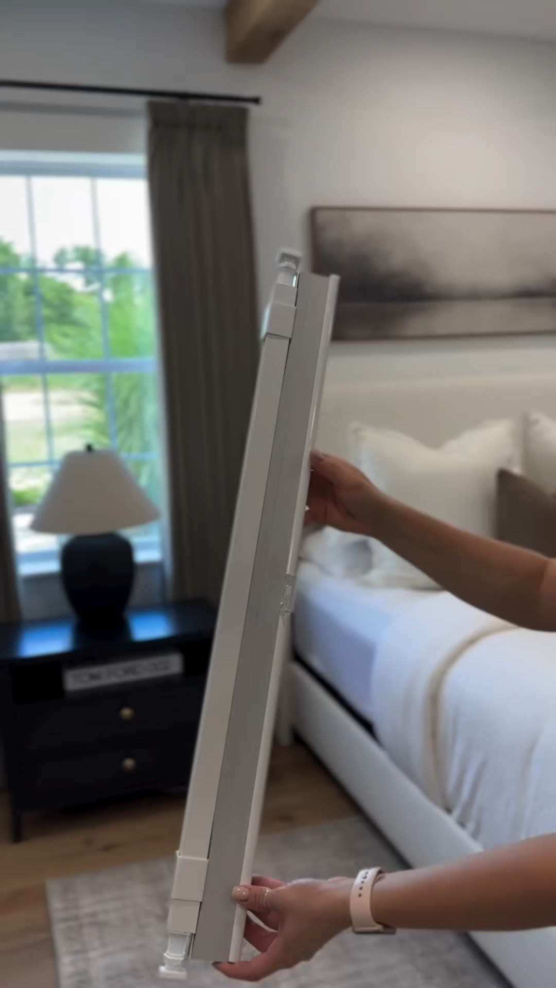 These no-drill cellular shades are PERFECT for someone like me — if you can’t decide on a permanent window treatment or just don’t want to drill holes in your walls!

They stay secure and stable with an adjustable tension rod on both ends. Easy to install, fully light-blocking, and super sleek. Perfect for renters and homeowners — no tools needed!

🔗Comment SHADES for the link to be sent to you!!
.
.
.
#momhack #easyinstall #shades #cozyhome #decor #homeessential #cellularshades #windowshades #windows #windowcoverings #easyinstallation #neutralhomedecor #home #barndominium