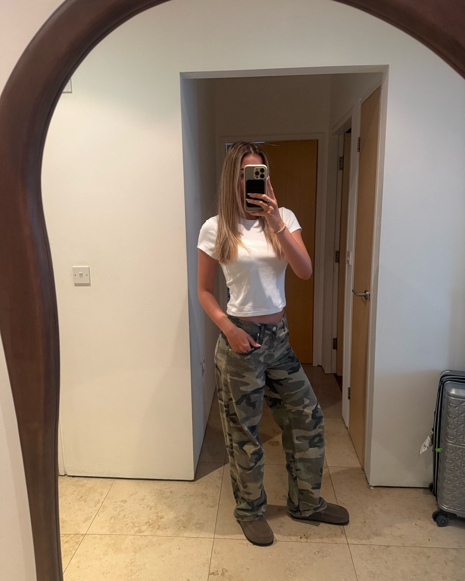 I wear the top in a small and the jeans in a 10/ medium xx