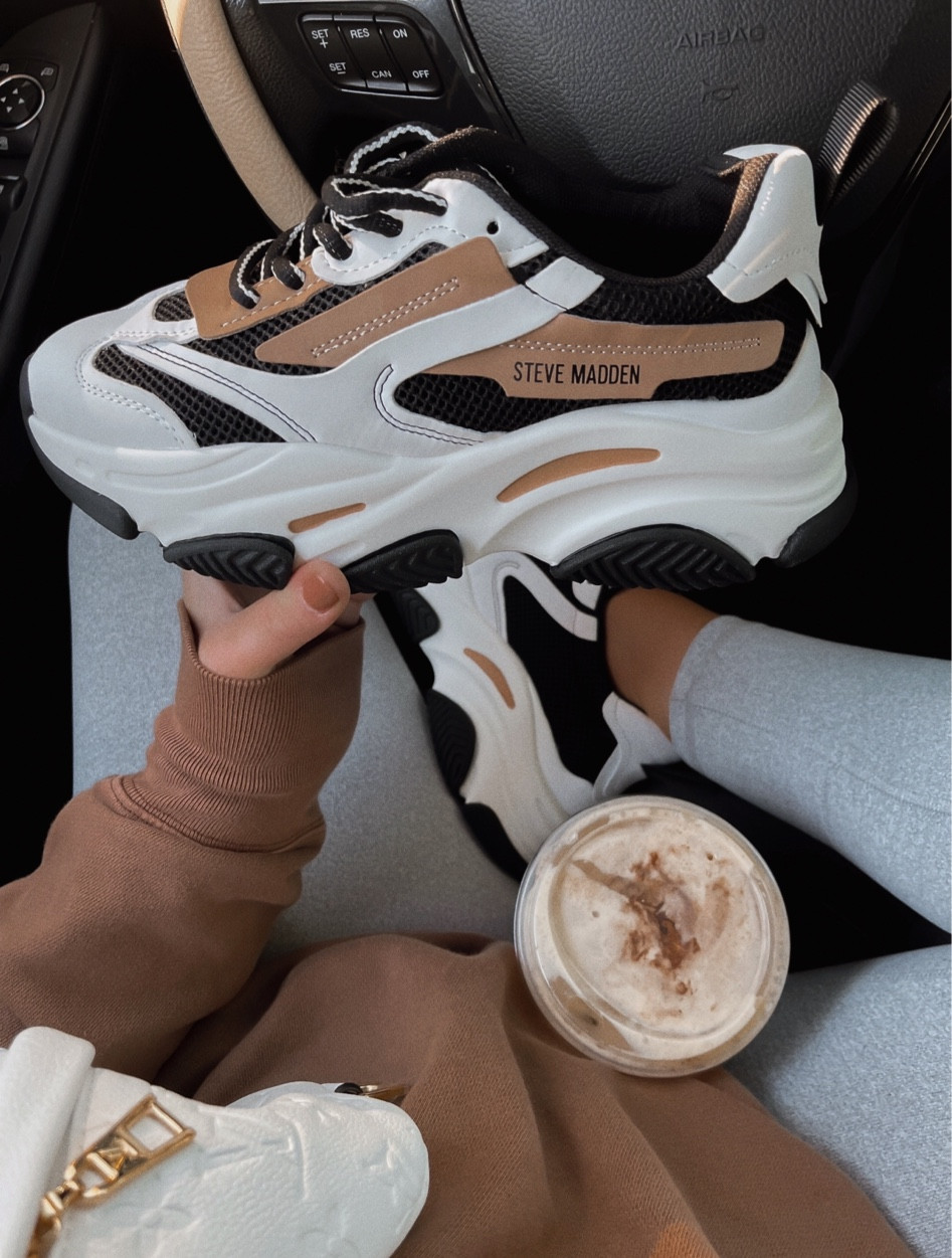 steve madden sneakers 

#LTKunder100 #LTKSeasonal #LTKshoecrush